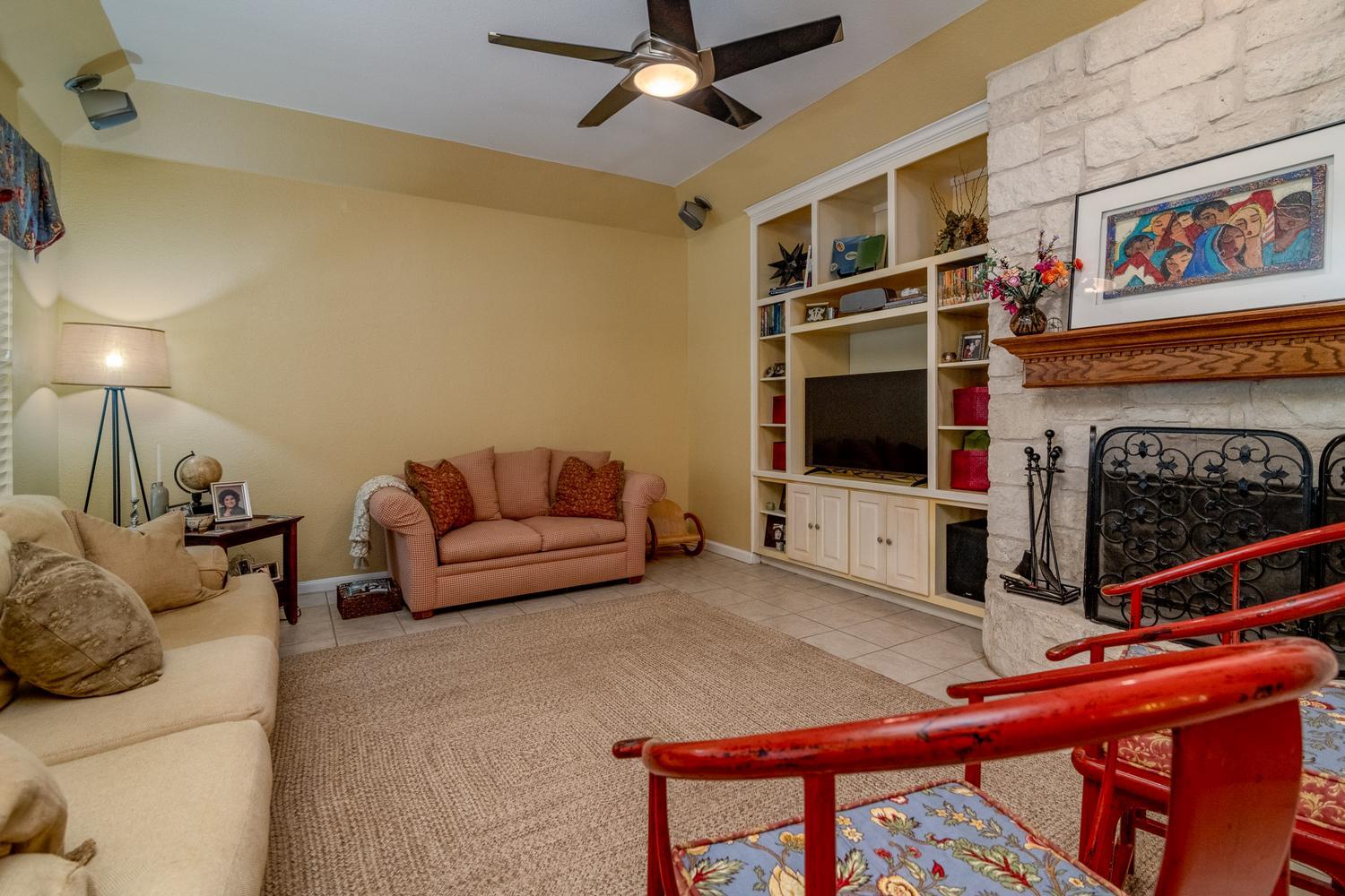 8501 Fulbright Ln, Austin, TX 78749