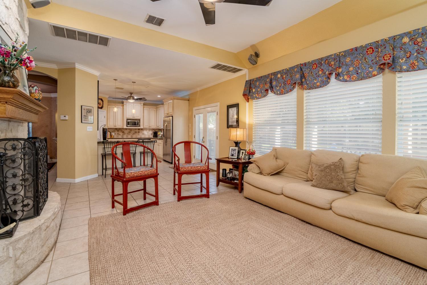 8501 Fulbright Ln, Austin, TX 78749