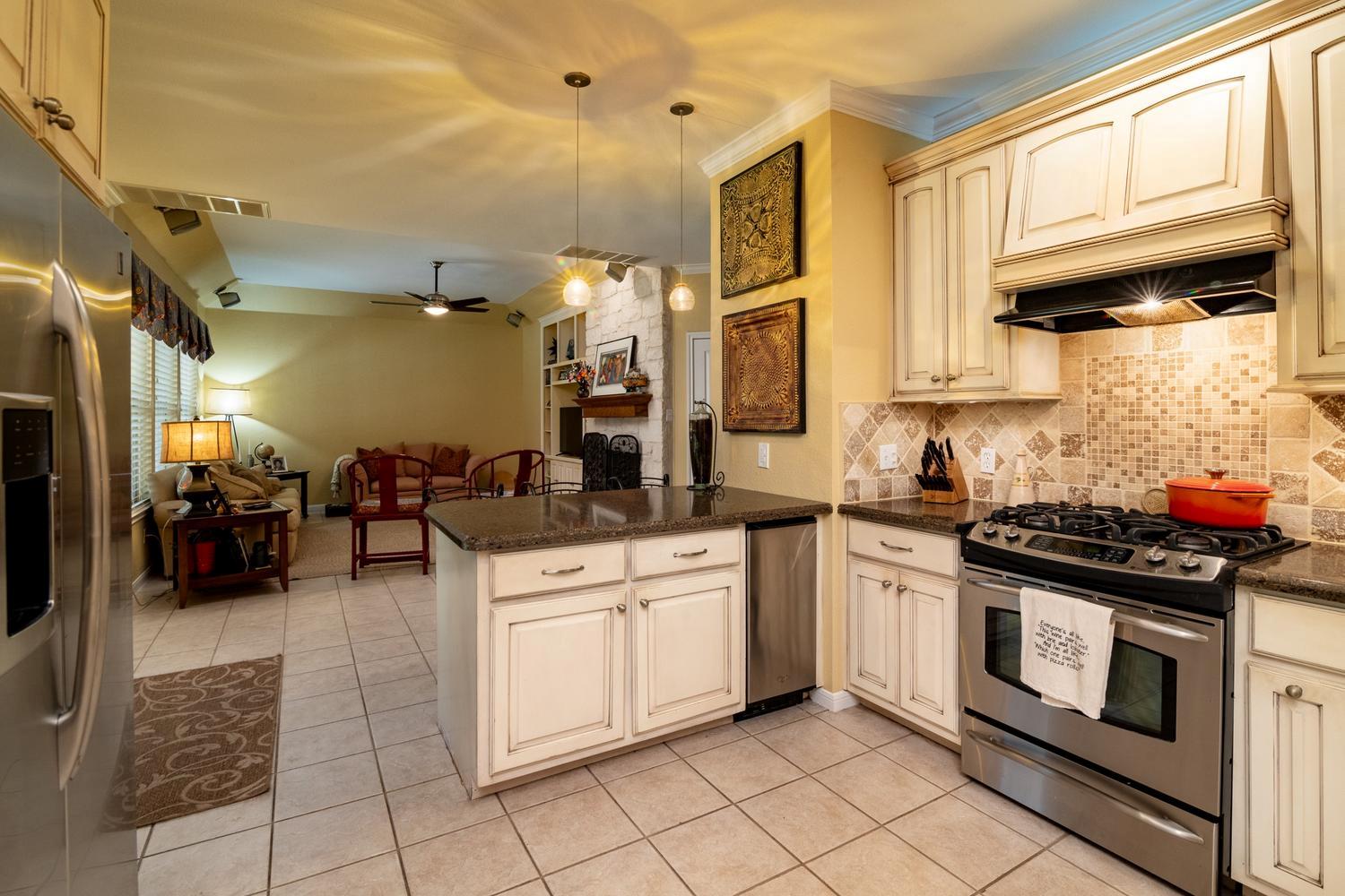 8501 Fulbright Ln, Austin, TX 78749