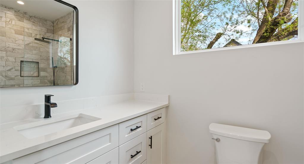 5506 Peppertree Pkwy # 2, Austin, TX 78744