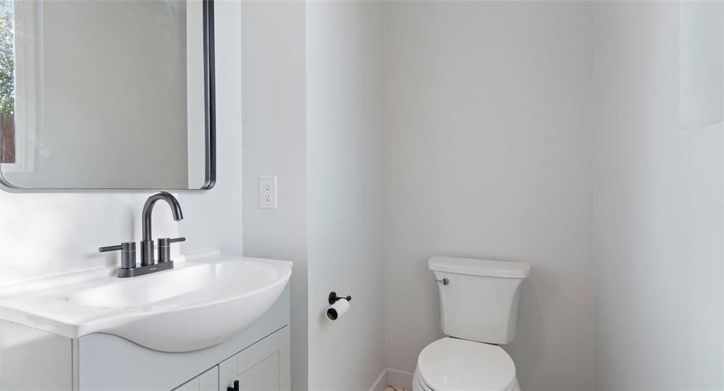 5506 Peppertree Pkwy # 2, Austin, TX 78744