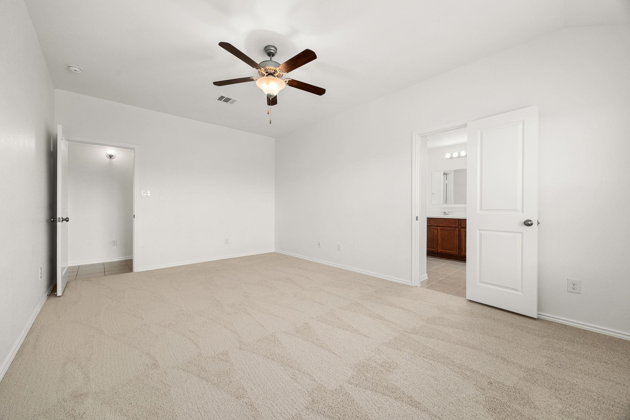 21609 Gallus Dr, Pflugerville, TX 78660