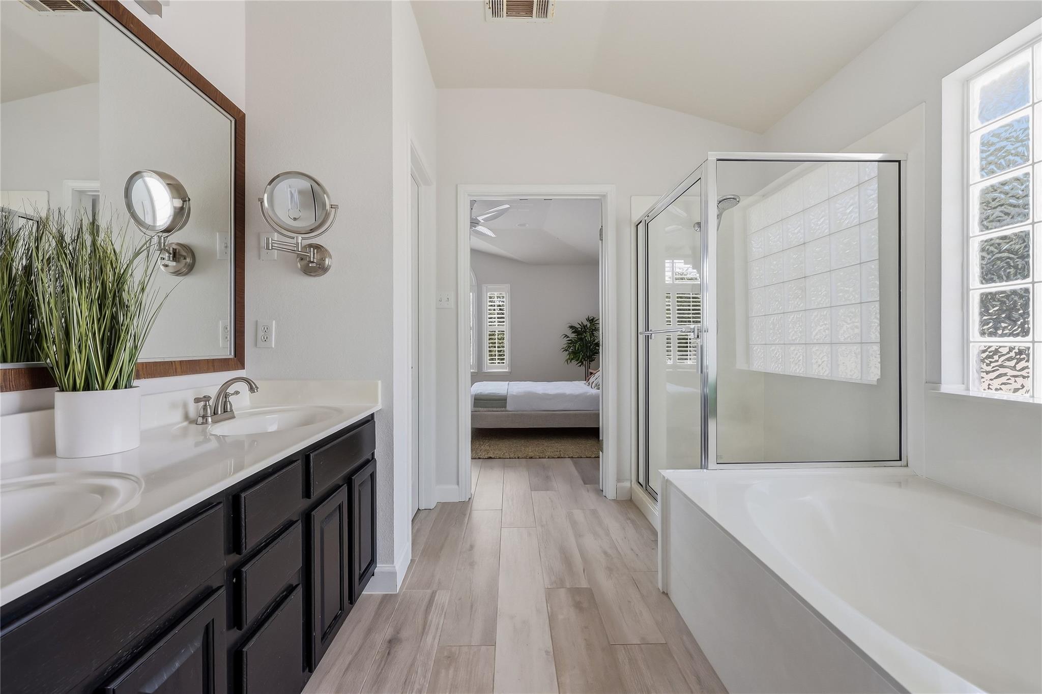 4400 Chickasaw Ct, Austin, TX 78749