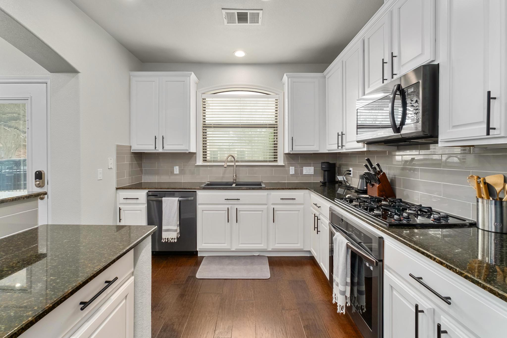 13700 Layton Loop, Austin, TX 78727