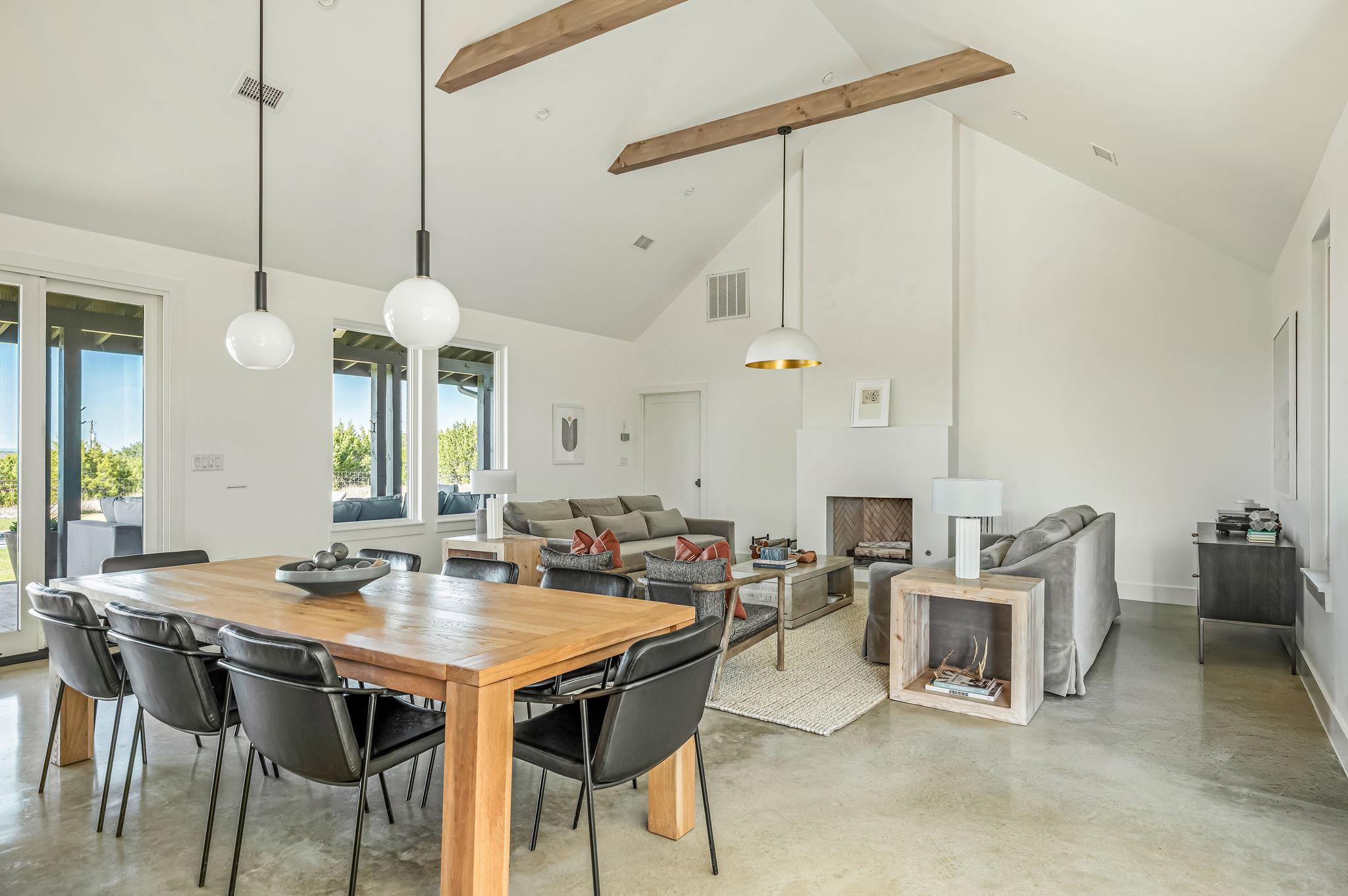 1327 Schumann Rd, Stonewall, TX 78671