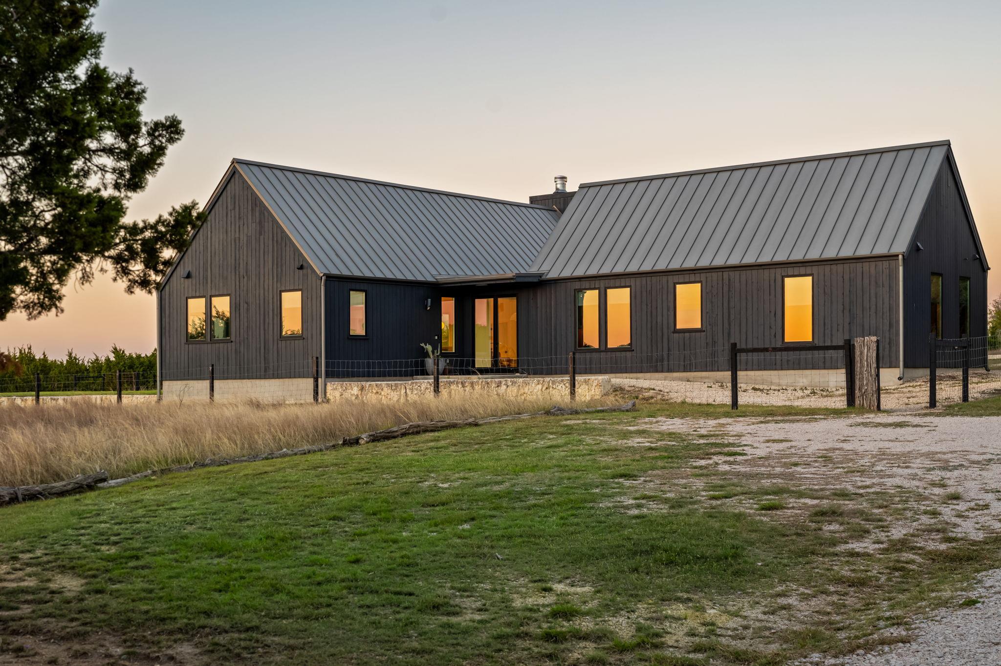 1327 Schumann Rd, Stonewall, TX 78671