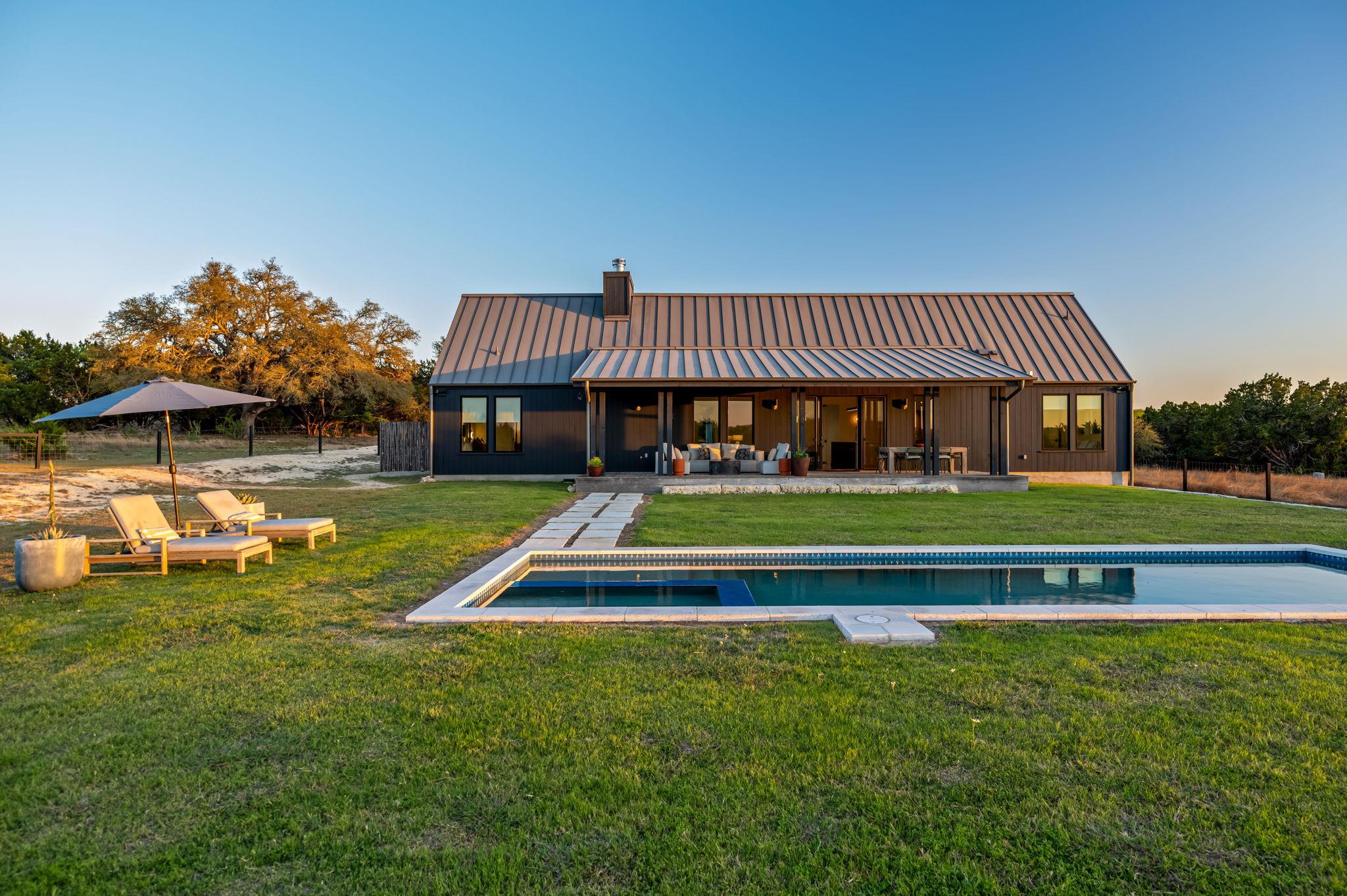 1327 Schumann Rd, Stonewall, TX 78671