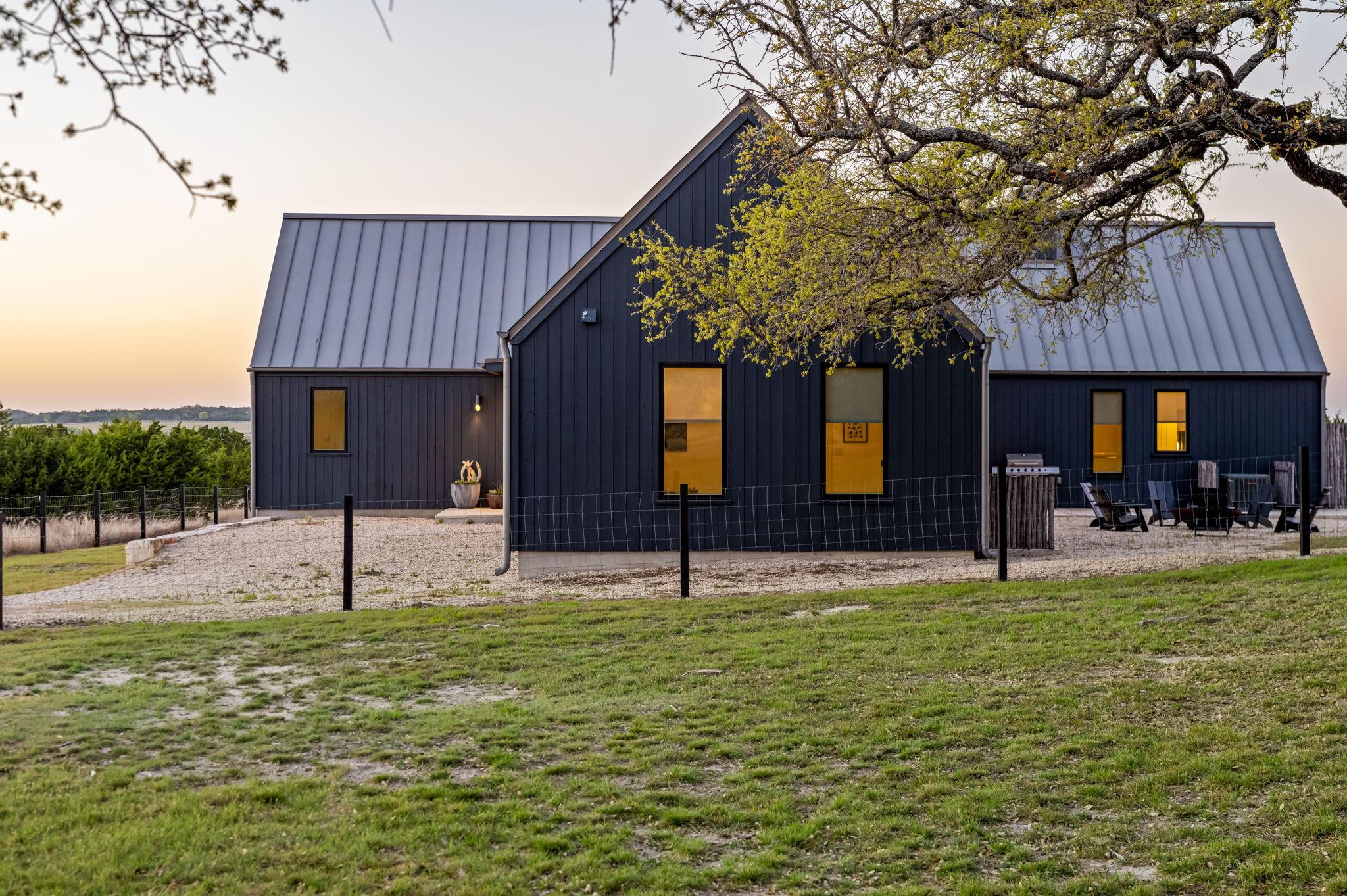 1327 Schumann Rd, Stonewall, TX 78671