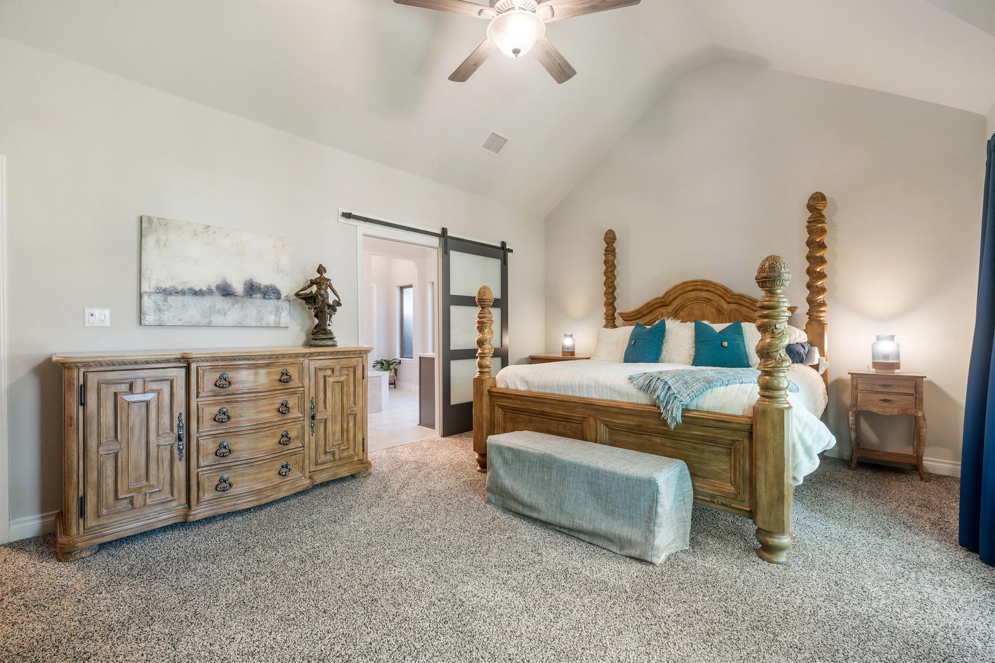 813 Heartleaf Dr, Leander, TX 78641