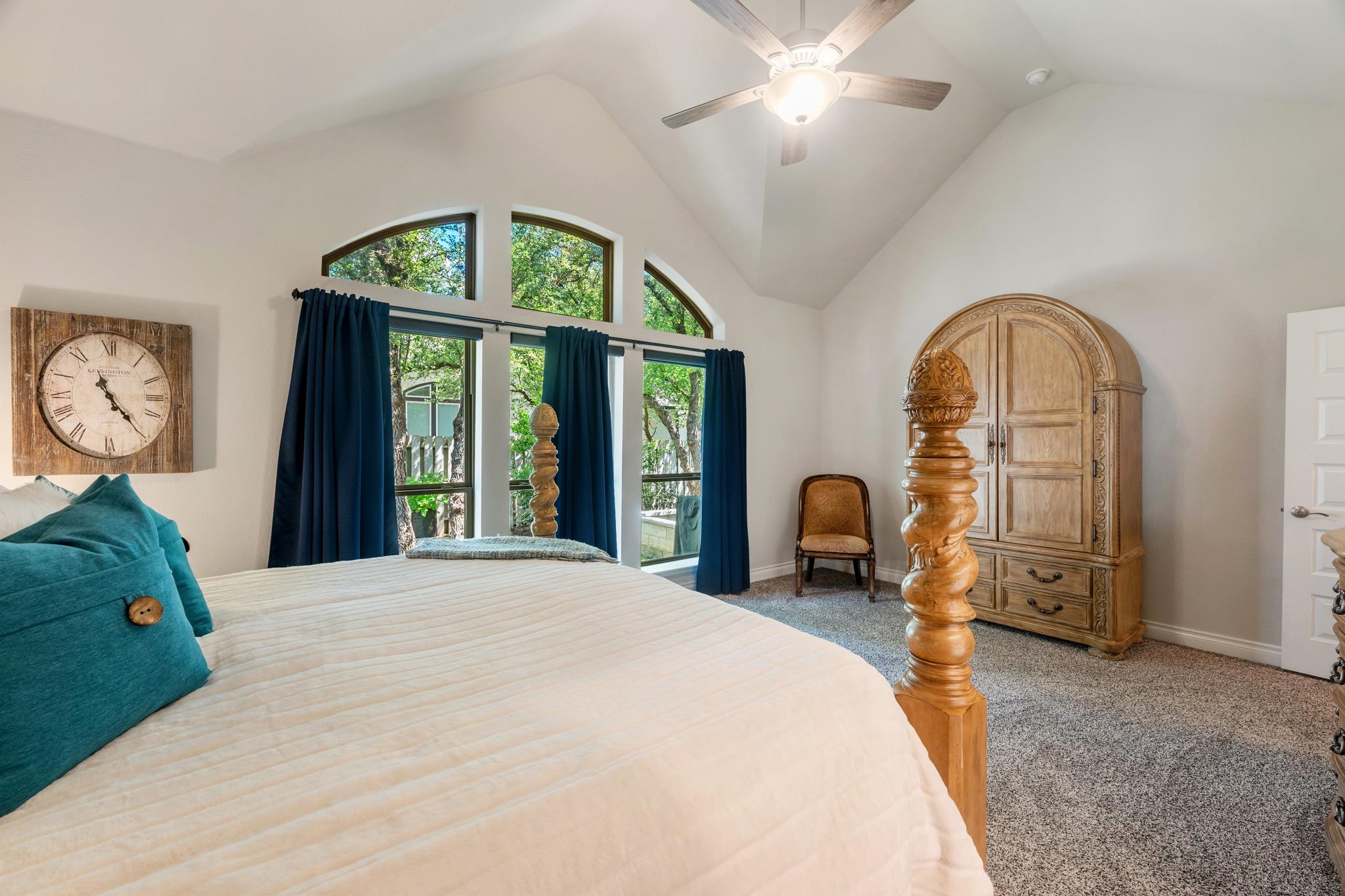 813 Heartleaf Dr, Leander, TX 78641