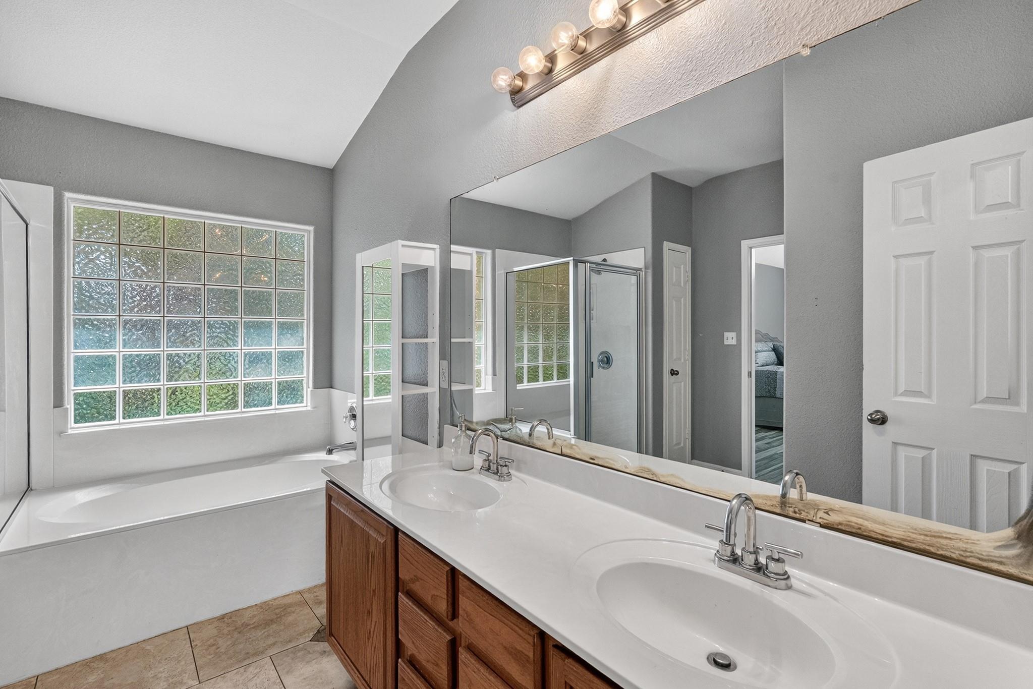 4133 Rockwood Dr, Lago Vista, TX 78645