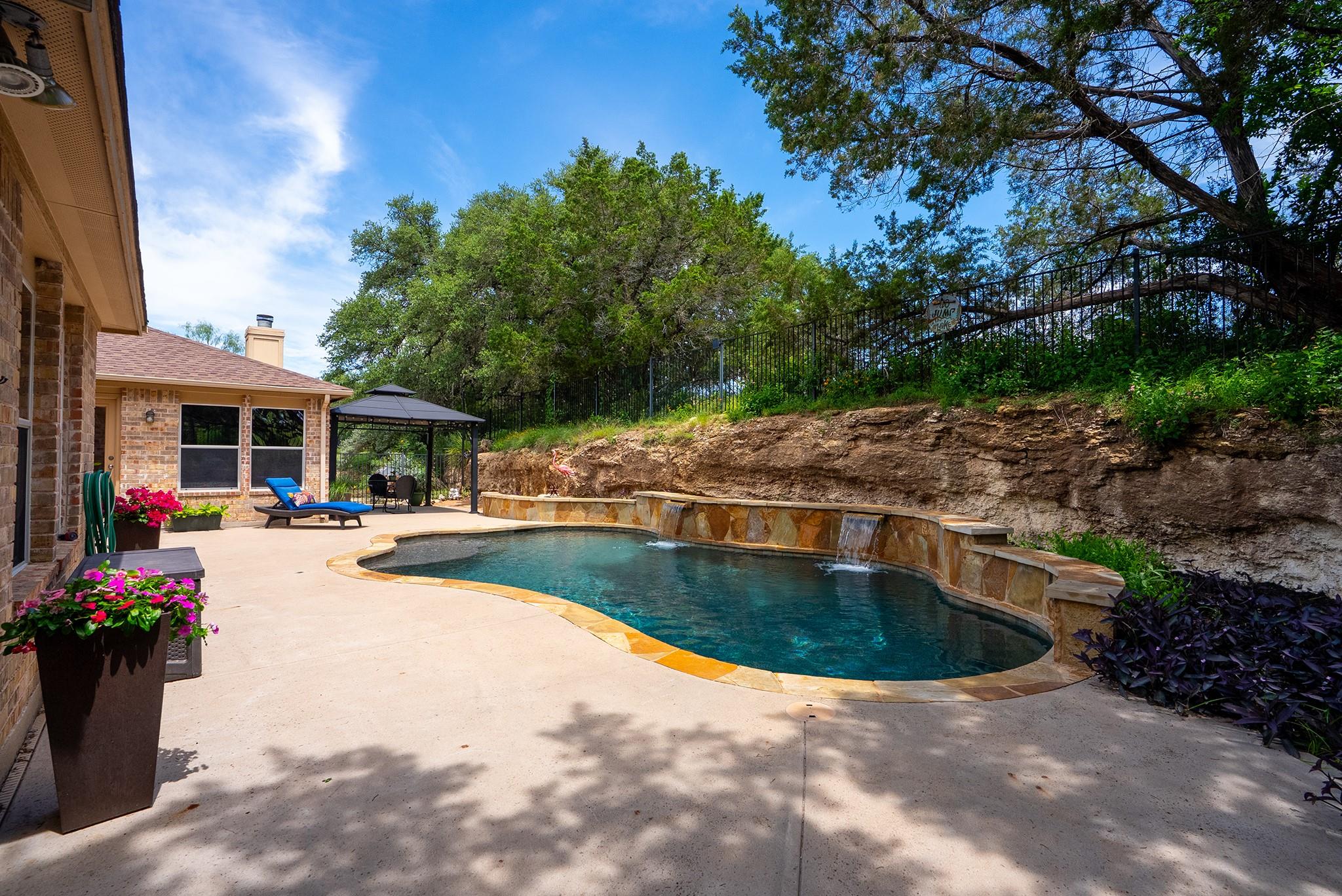 4133 Rockwood Dr, Lago Vista, TX 78645