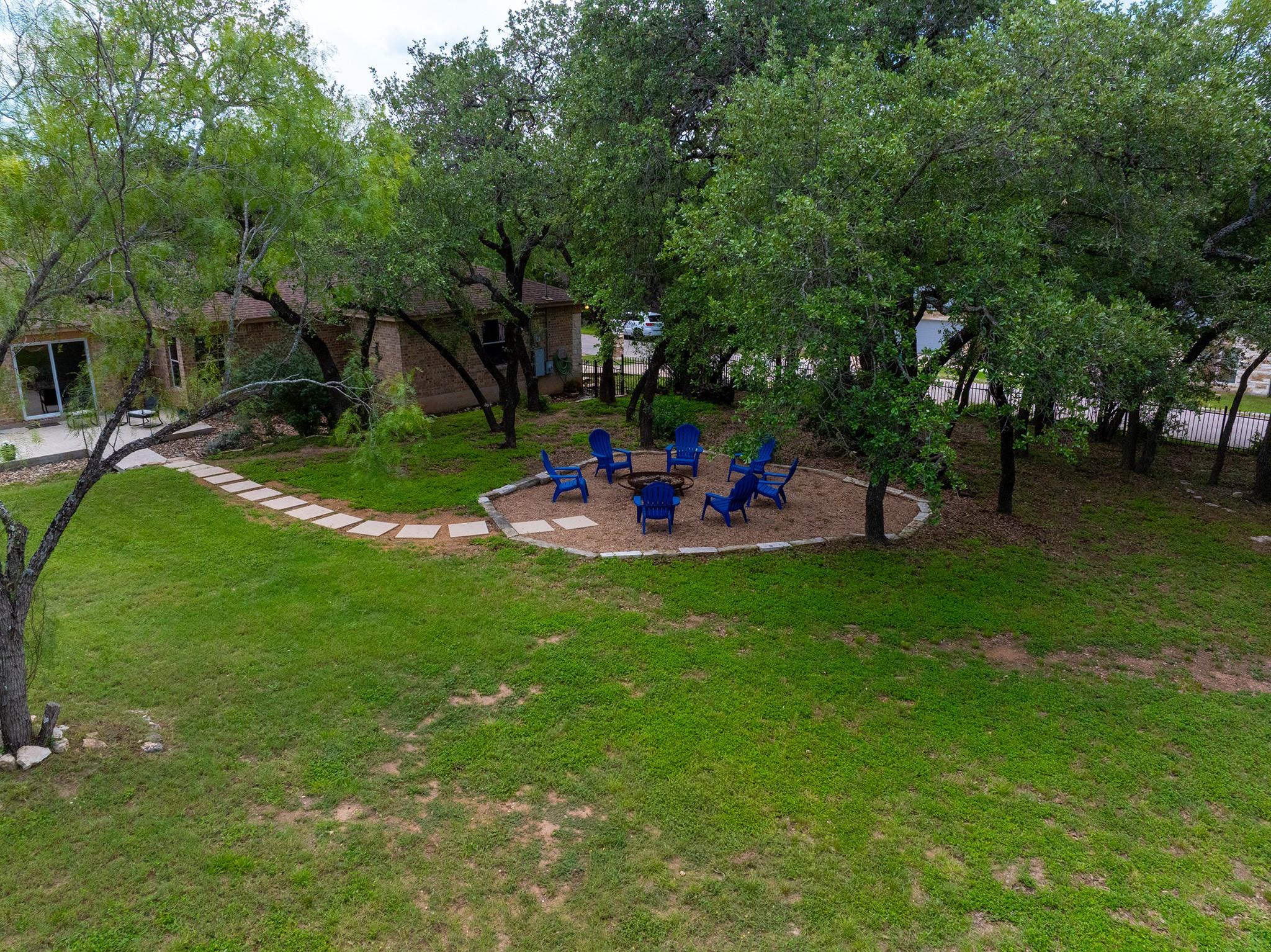 4133 Rockwood Dr, Lago Vista, TX 78645