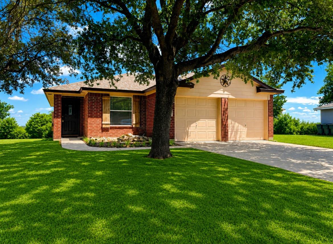 359 Spring Branch Loop, Kyle, TX 78640