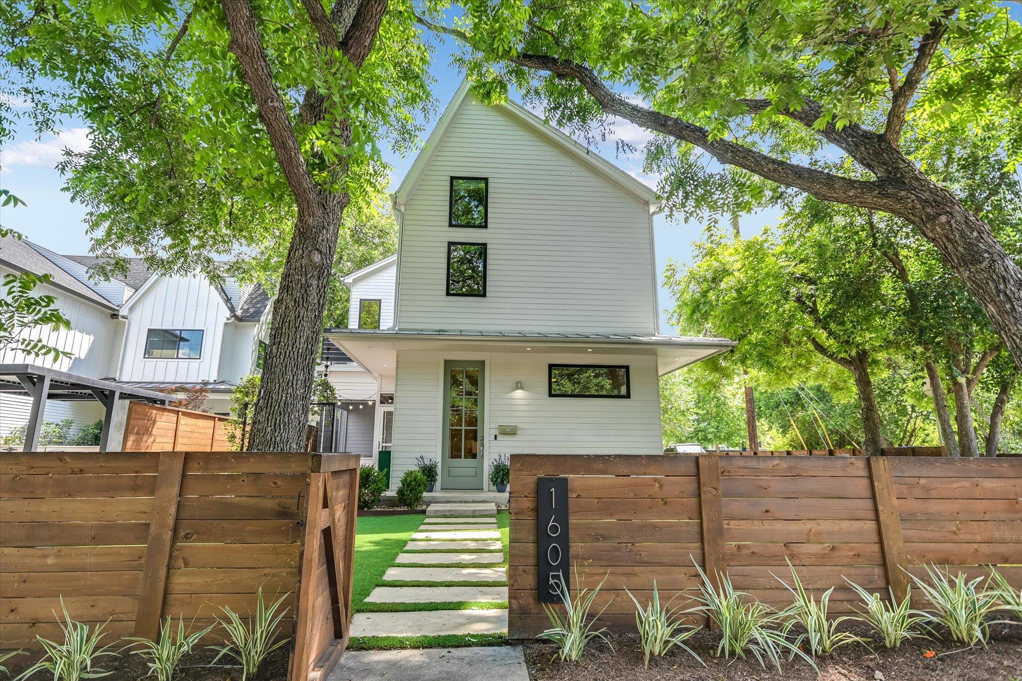 1605 Hether St, Austin, TX 78704