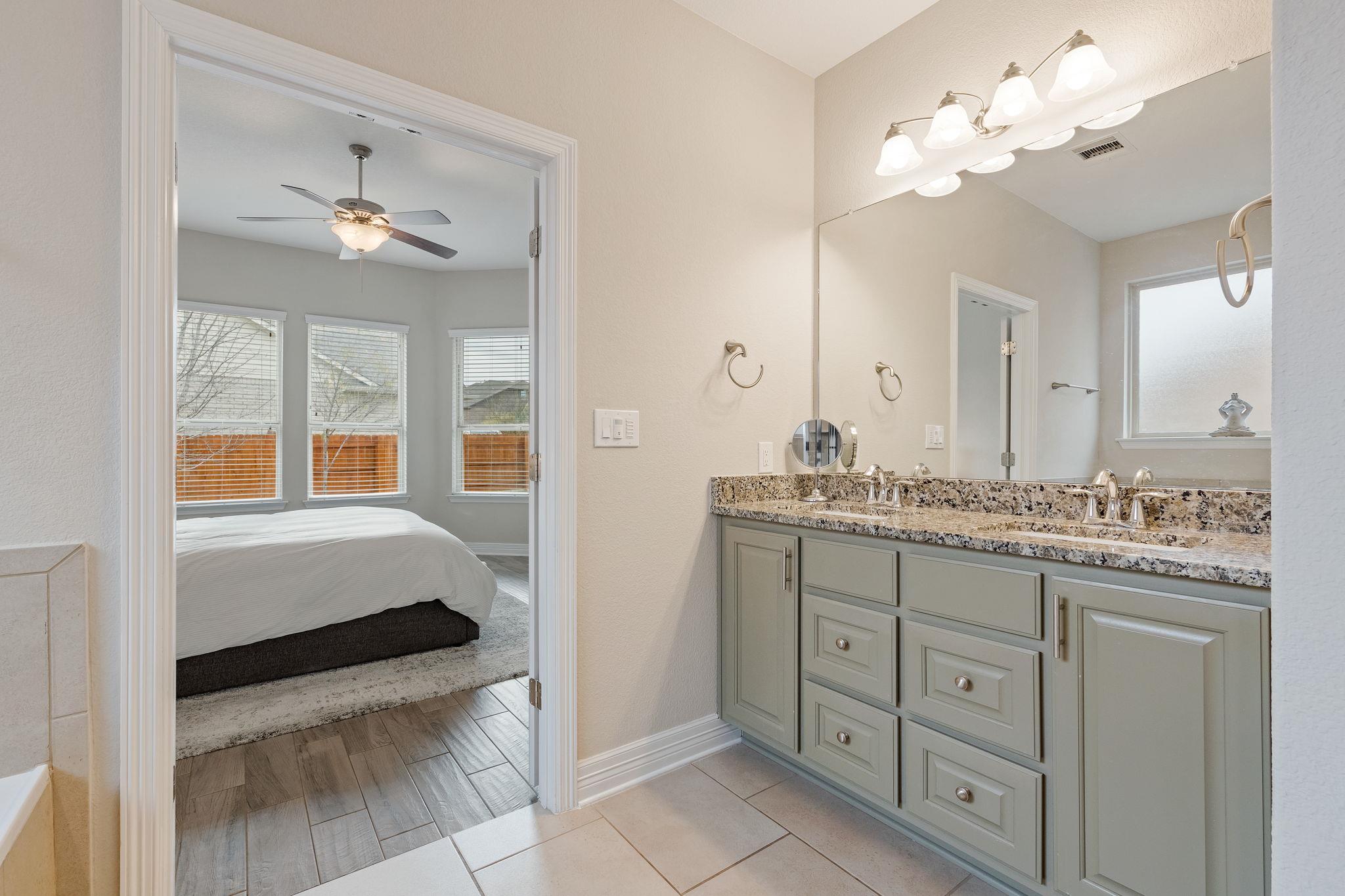 18601 McKay Cv, Austin, TX 78738