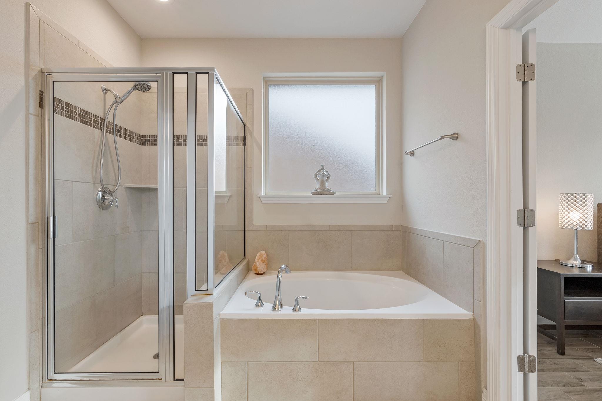 18601 McKay Cv, Austin, TX 78738