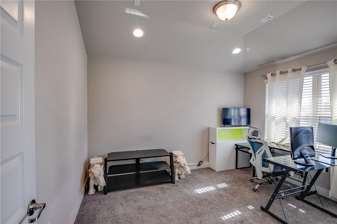 9707 McKnight Loop, Austin, TX 78717