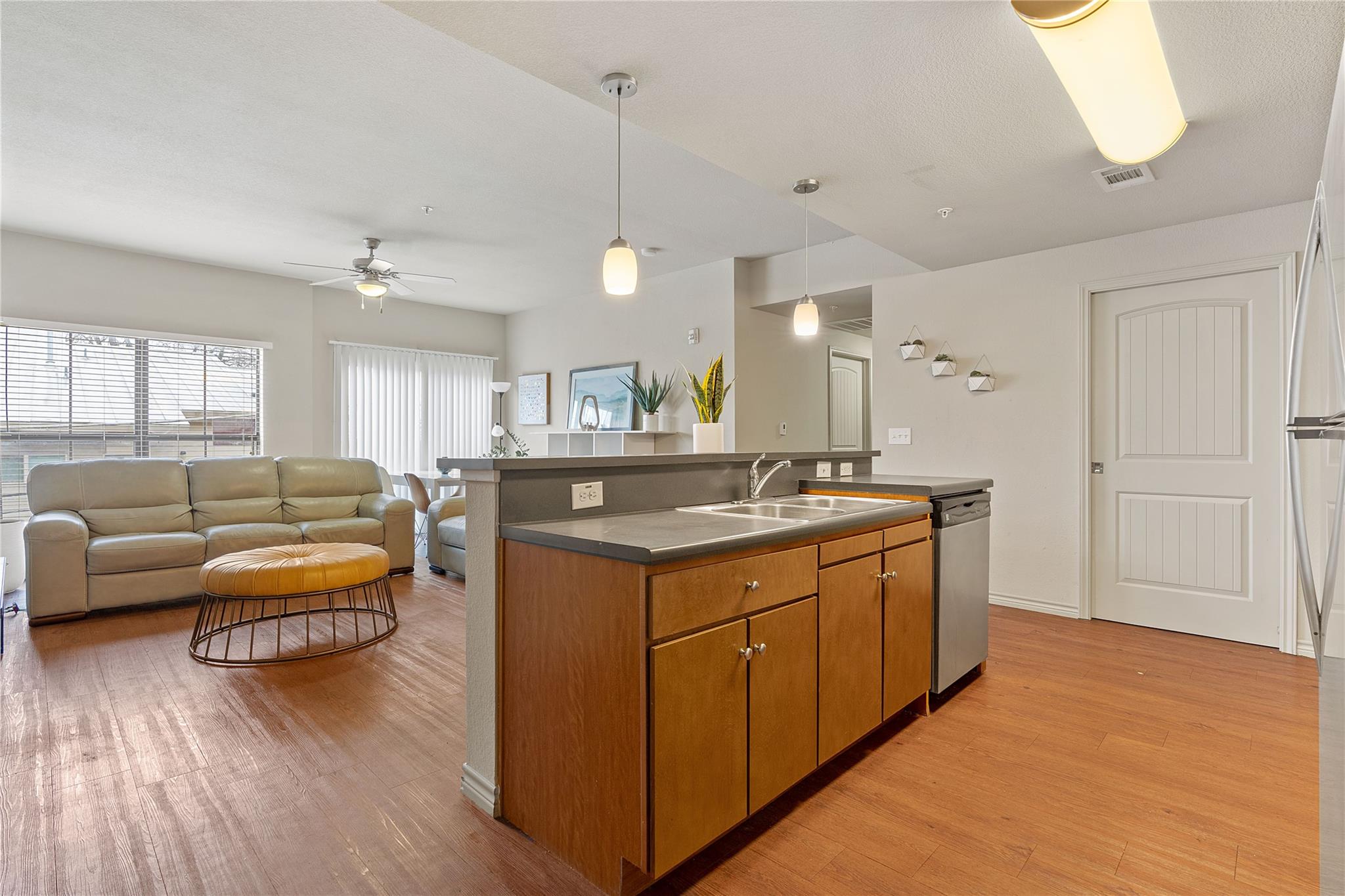 5117 N Lamar Blvd # 106, Austin, TX 78751