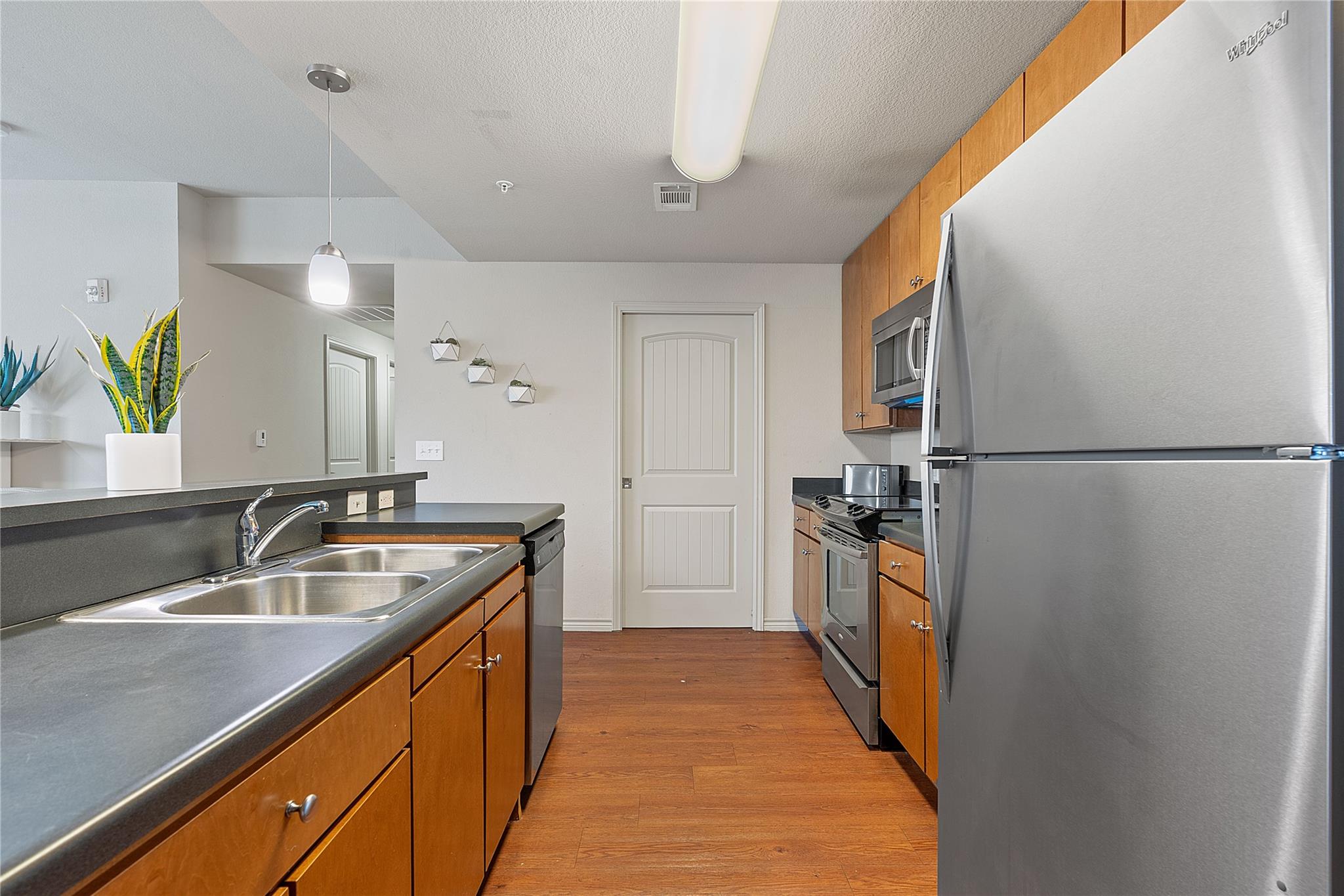 5117 N Lamar Blvd # 106, Austin, TX 78751