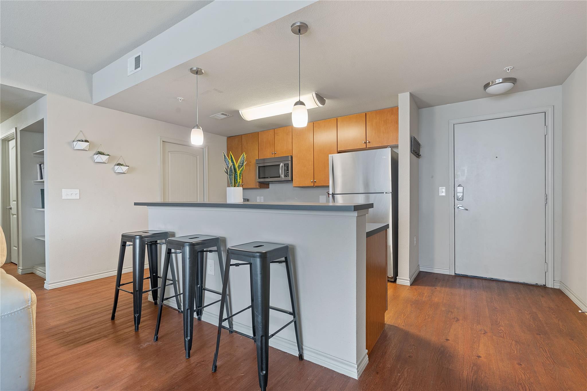 5117 N Lamar Blvd # 106, Austin, TX 78751