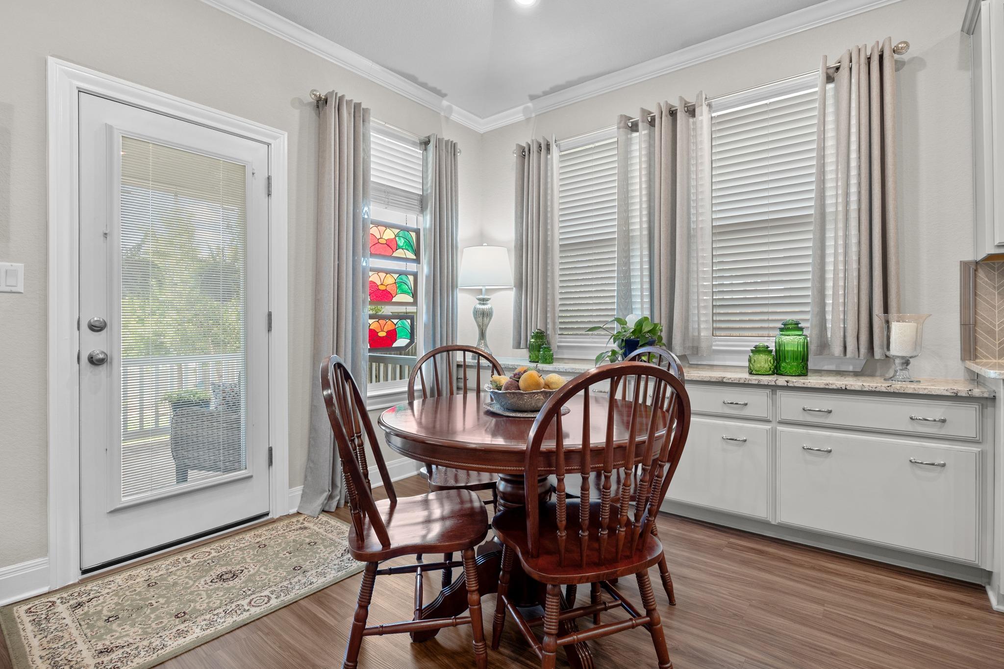 2105 Prairie Oaks Dr, Georgetown, TX 78628