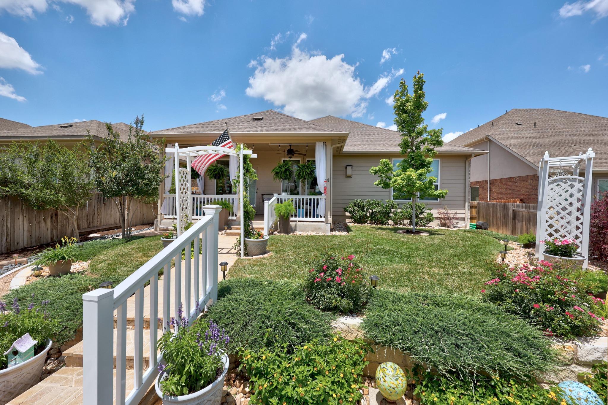 2105 Prairie Oaks Dr, Georgetown, TX 78628