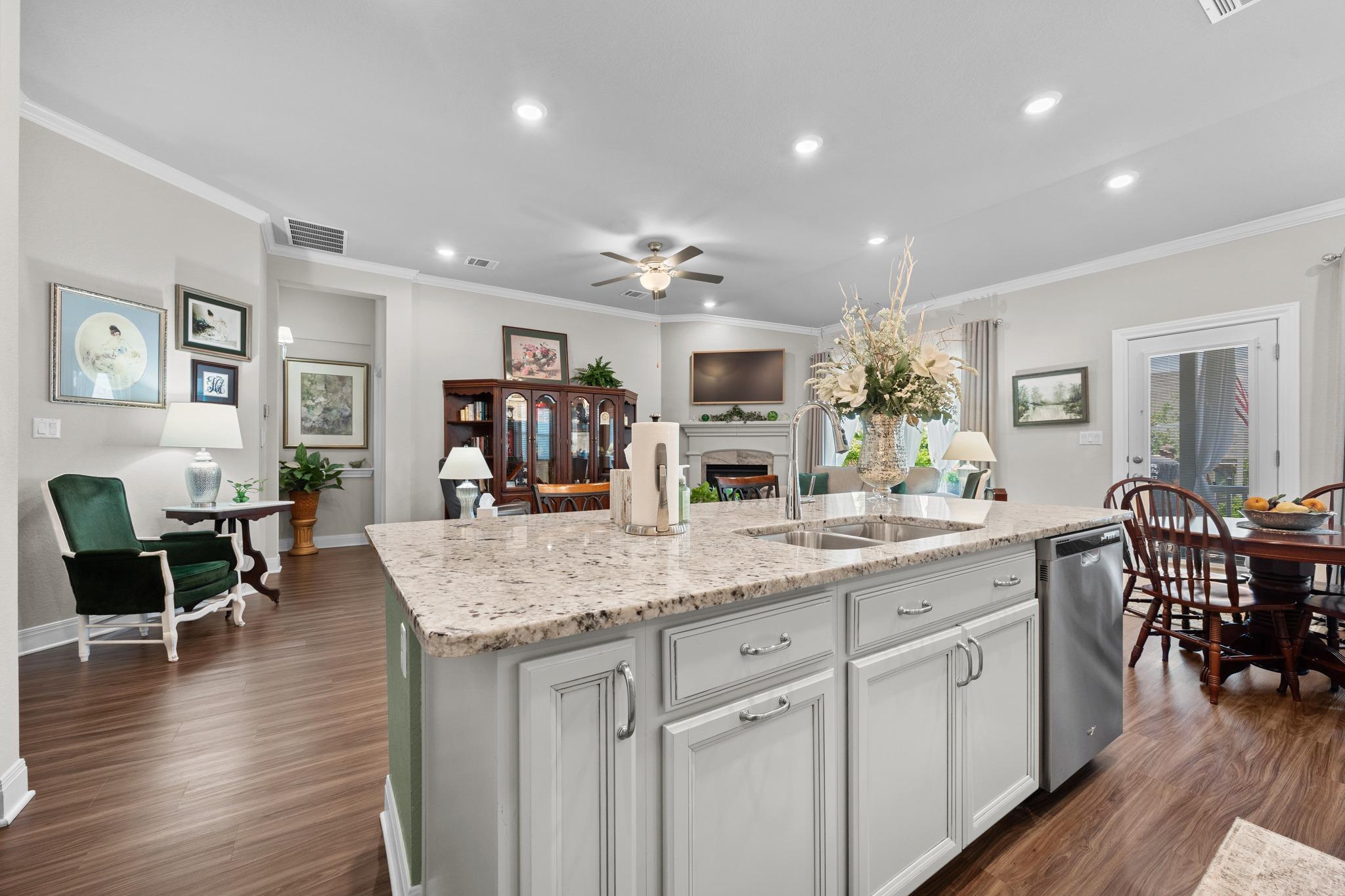 2105 Prairie Oaks Dr, Georgetown, TX 78628