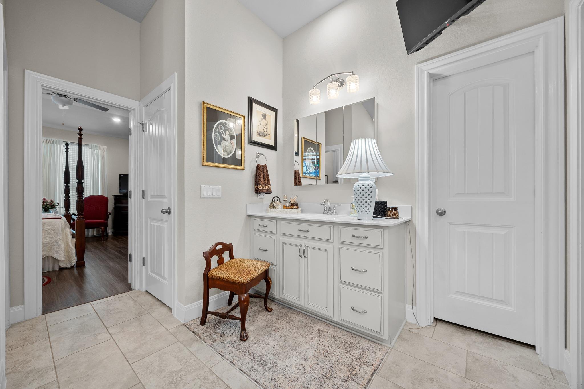 2105 Prairie Oaks Dr, Georgetown, TX 78628