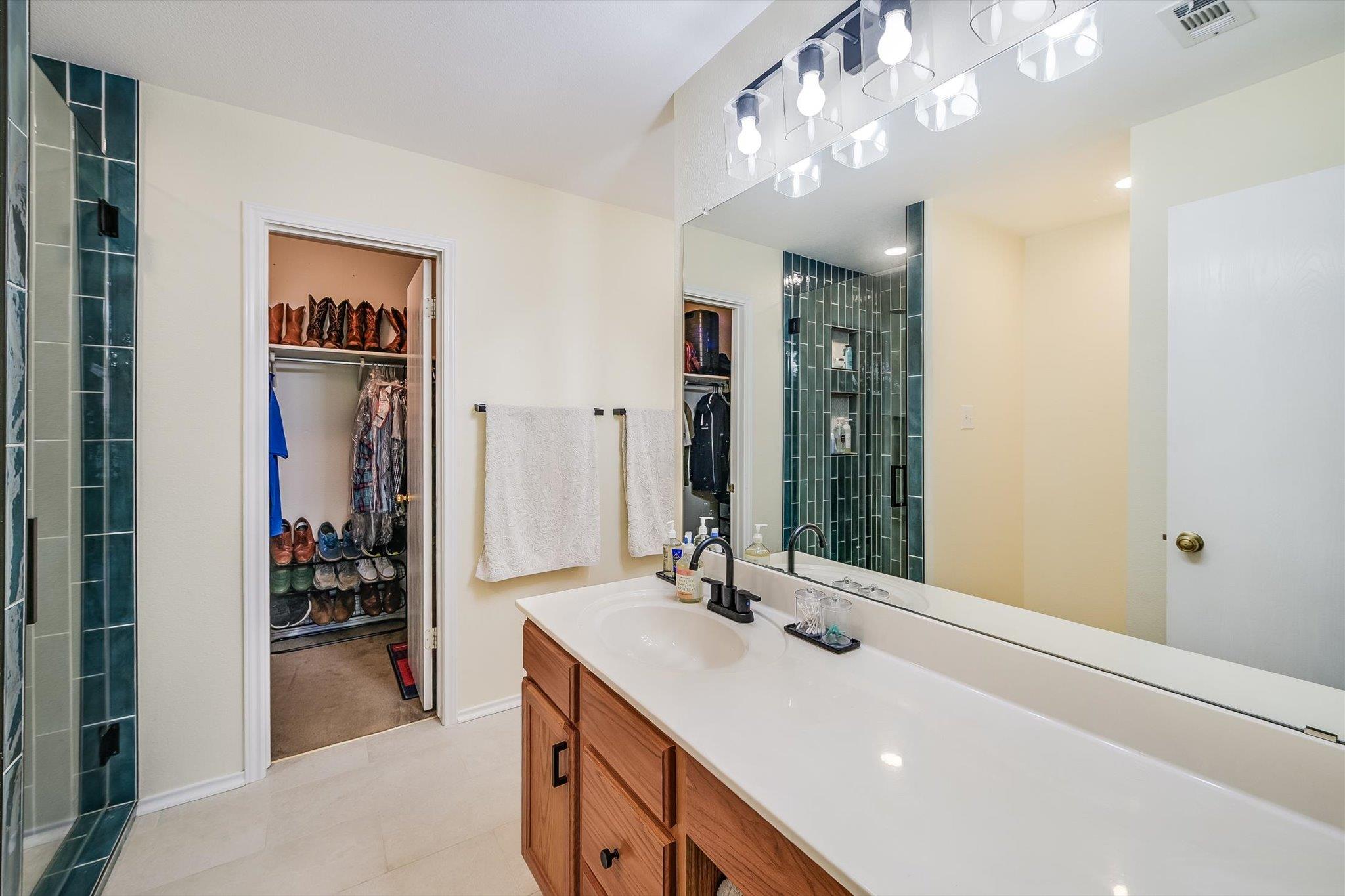 11201 Blairview Ln, Austin, TX 78748