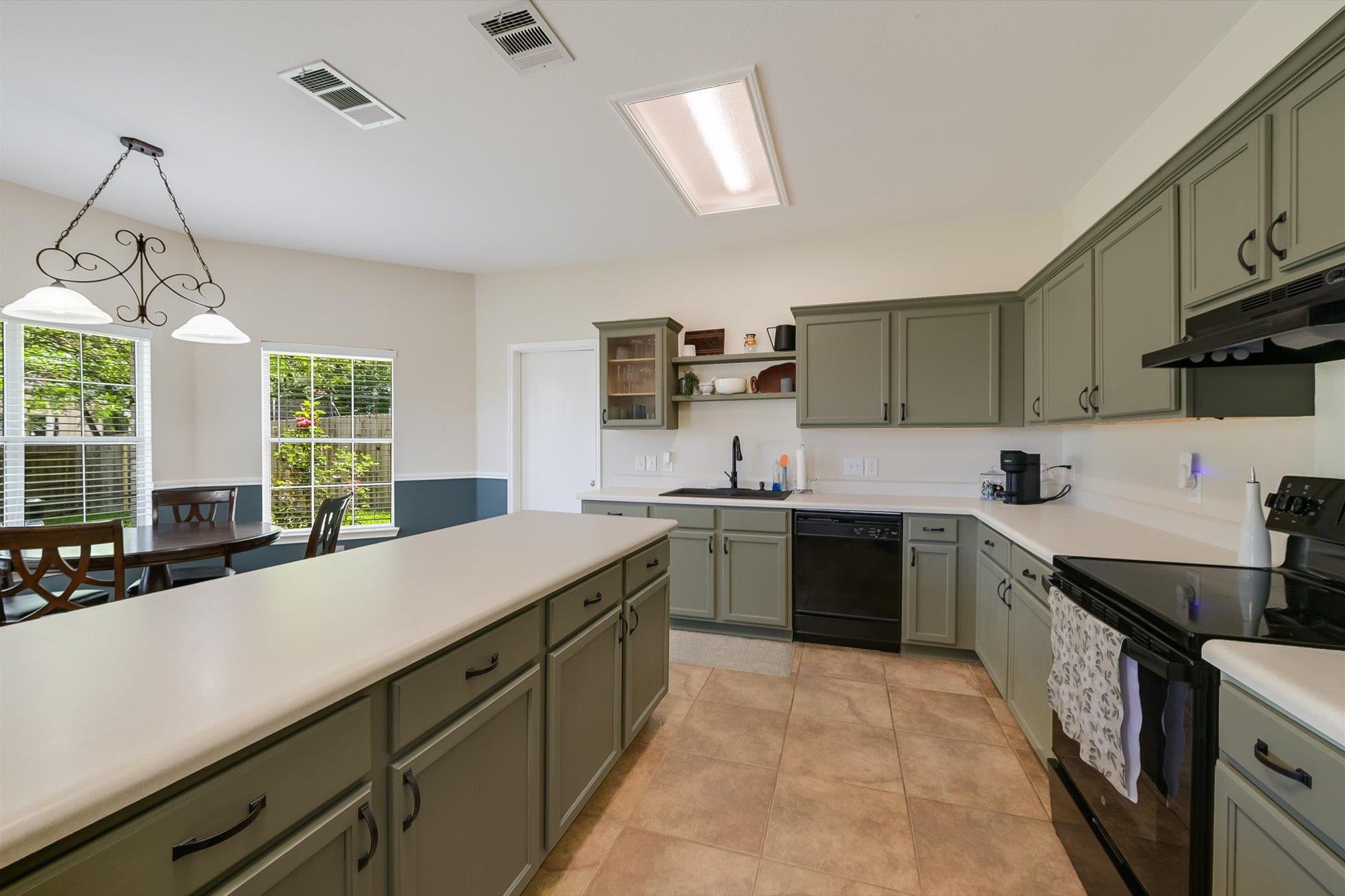 11201 Blairview Ln, Austin, TX 78748