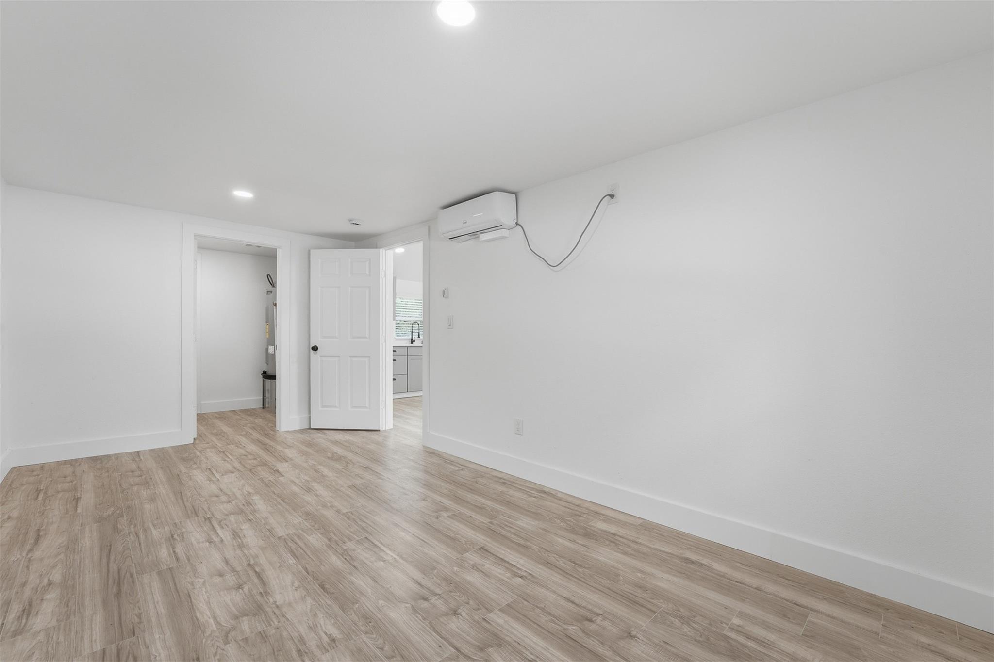 937 Anderson St, Seguin, TX 78155