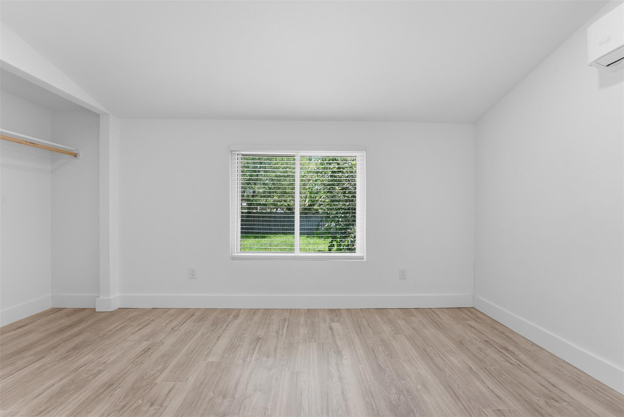 937 Anderson St, Seguin, TX 78155
