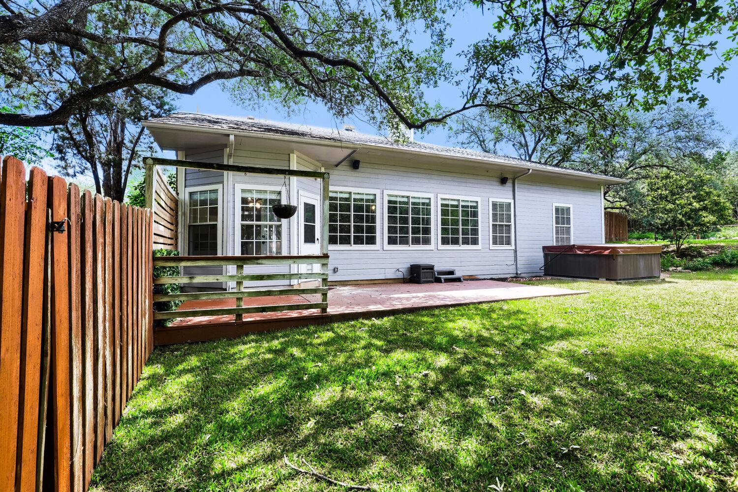 216 Sailors Run, Lakeway, TX 78734
