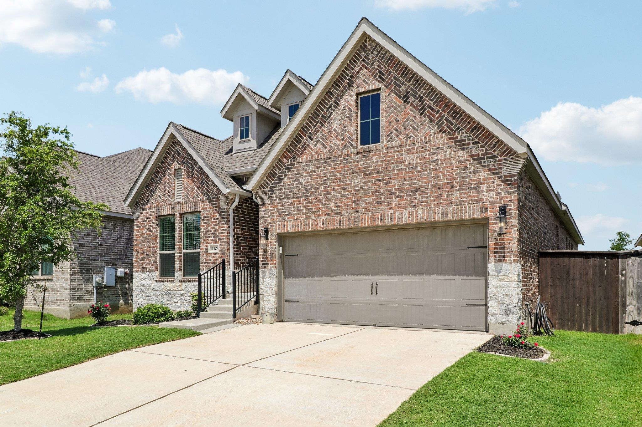 112 Chinaberry Bnd, Bastrop, TX 78602
