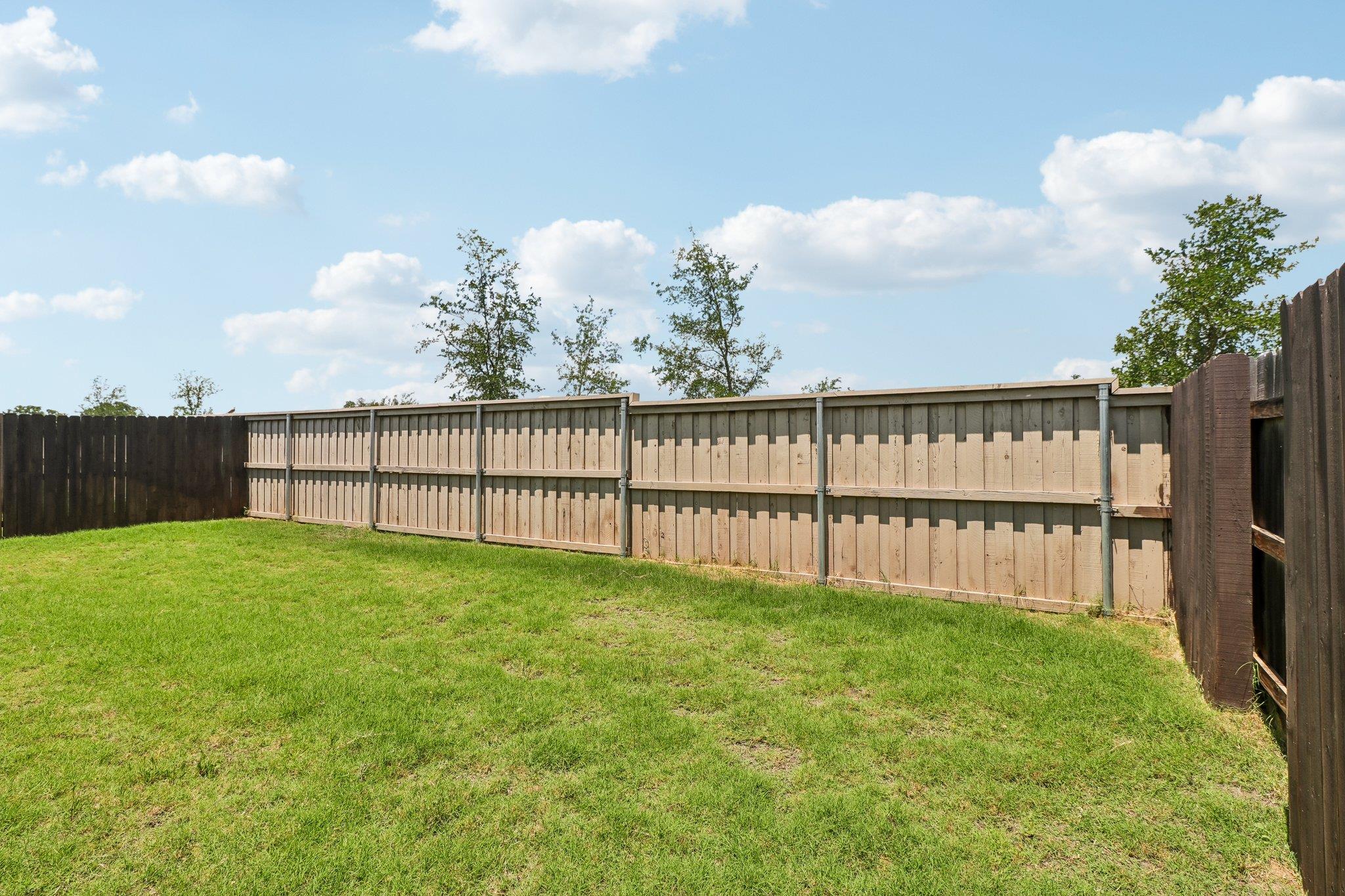 112 Chinaberry Bnd, Bastrop, TX 78602