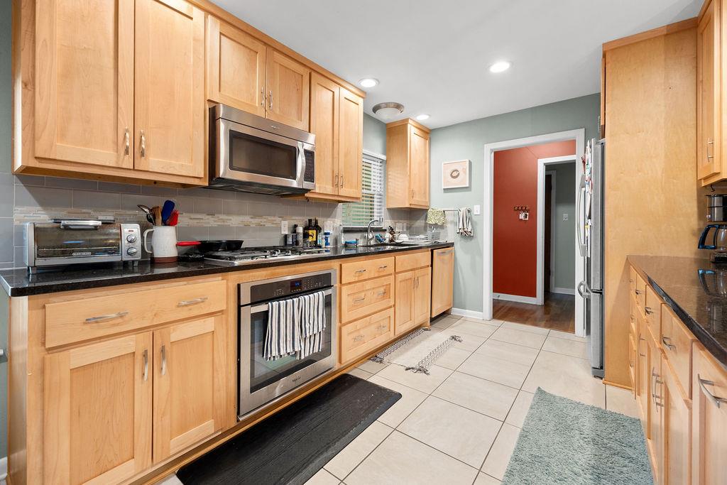 7512 Saint Louis St, Austin, TX 78757