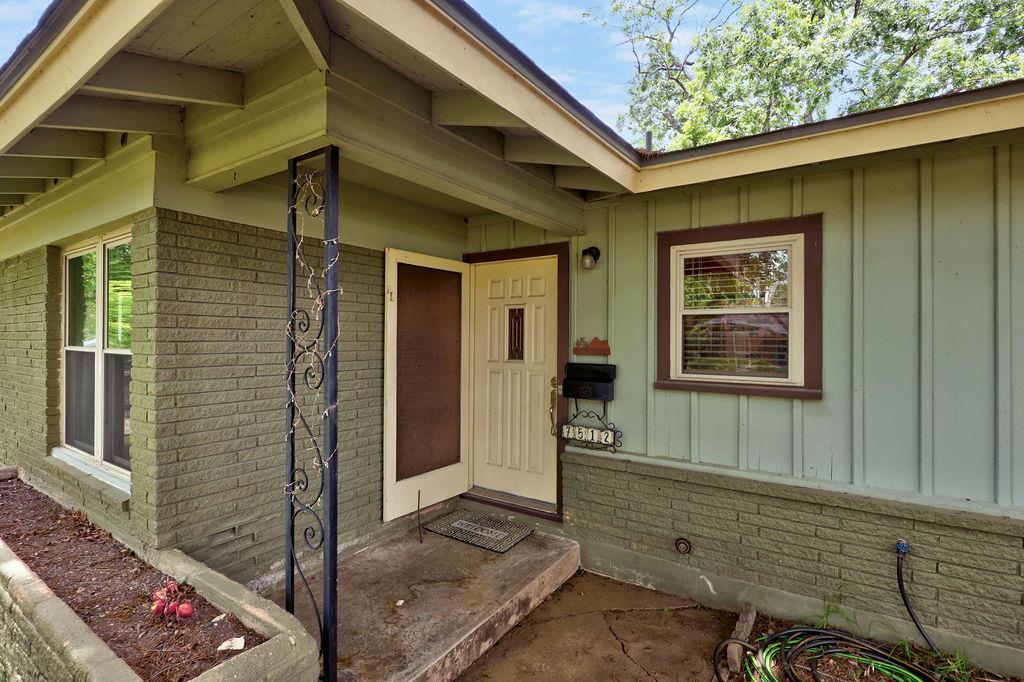 7512 Saint Louis St, Austin, TX 78757