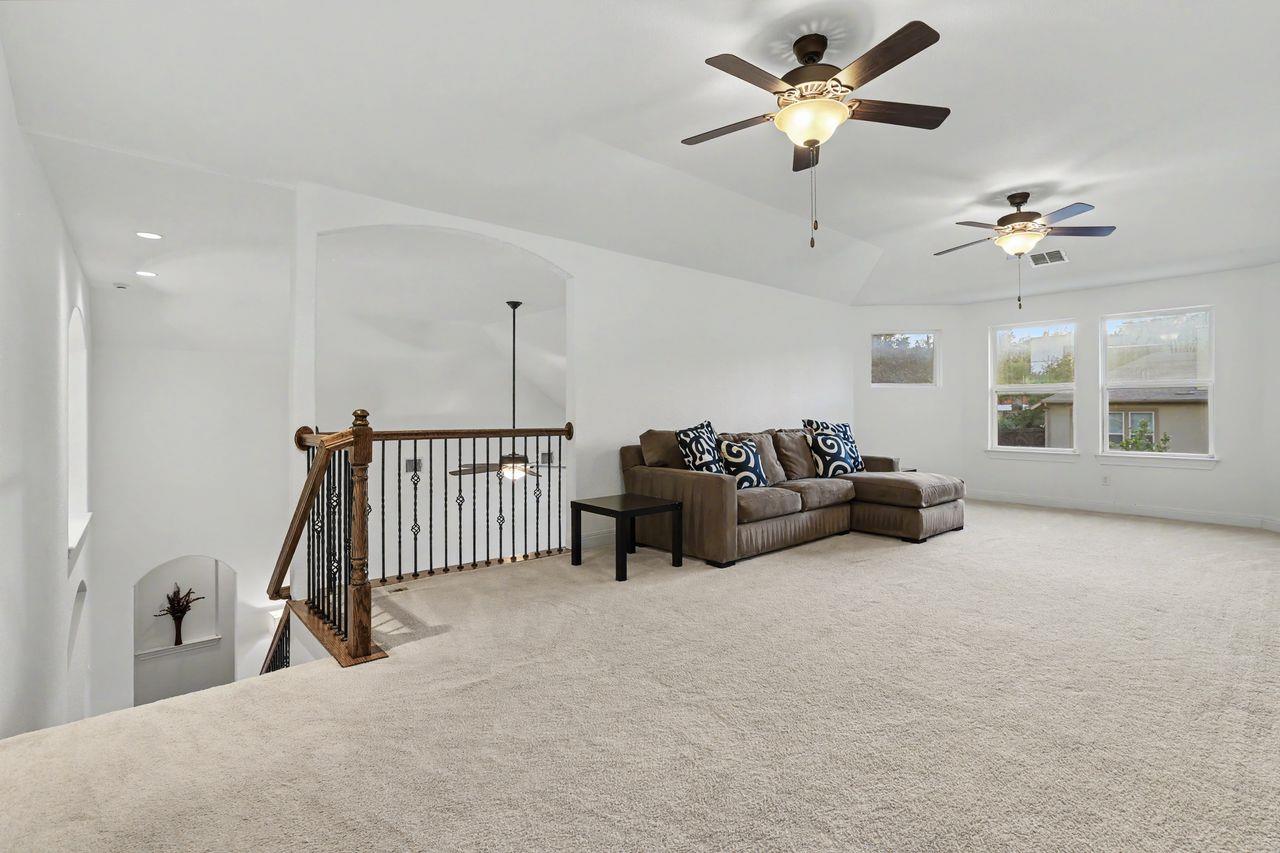 1010 Canyon Edge Dr, Austin, TX 78733