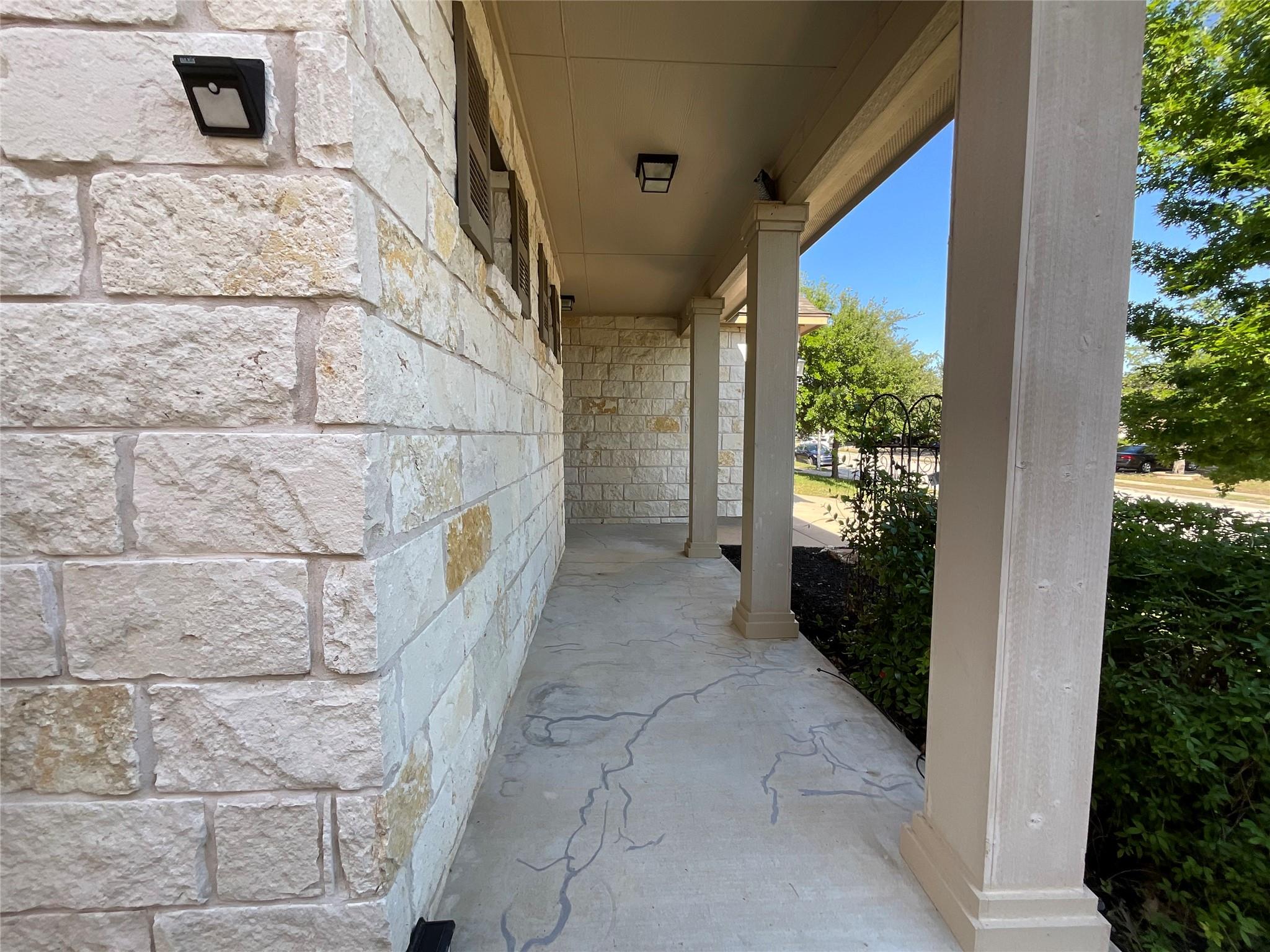 1911 CONN CREEK Rd, Cedar Park, TX 78613