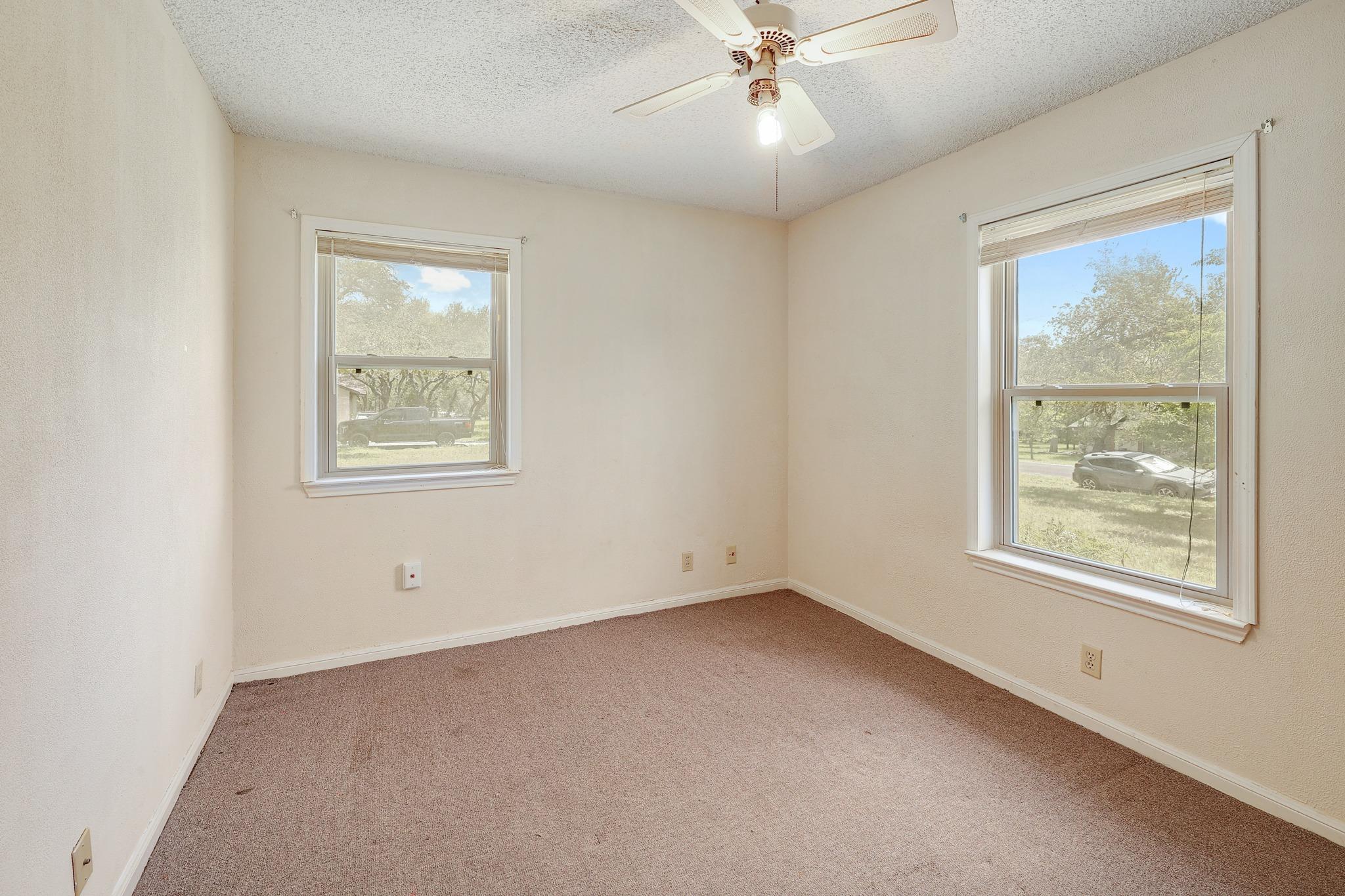 9400 Lauralan Dr, Austin, TX 78736