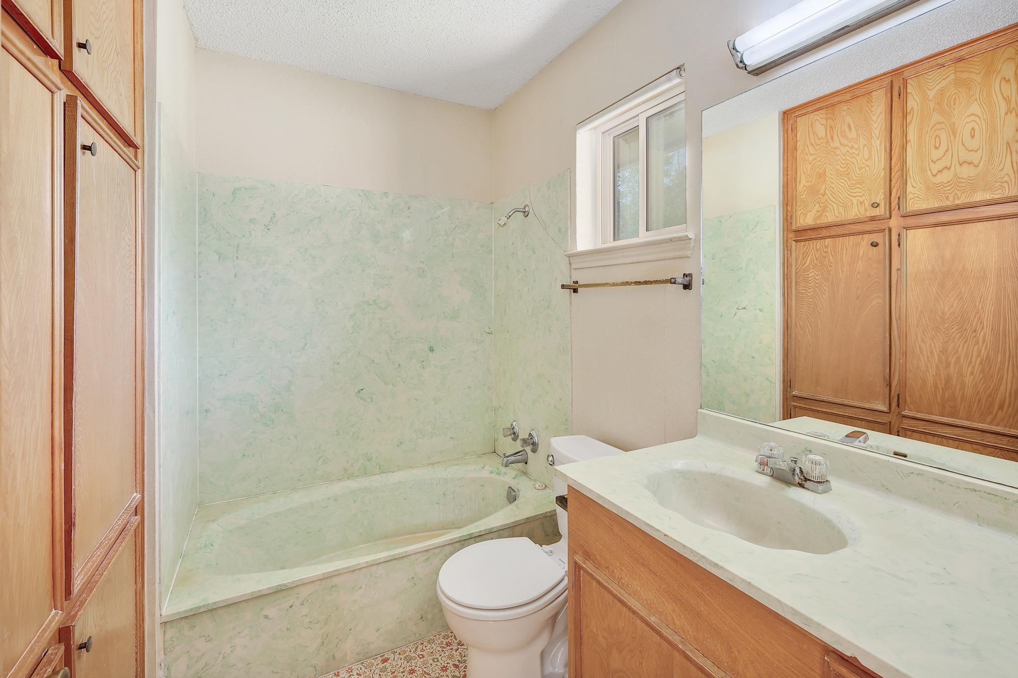 9400 Lauralan Dr, Austin, TX 78736