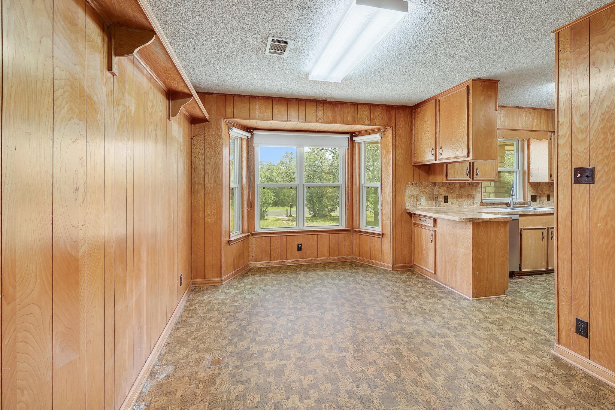 9400 Lauralan Dr, Austin, TX 78736
