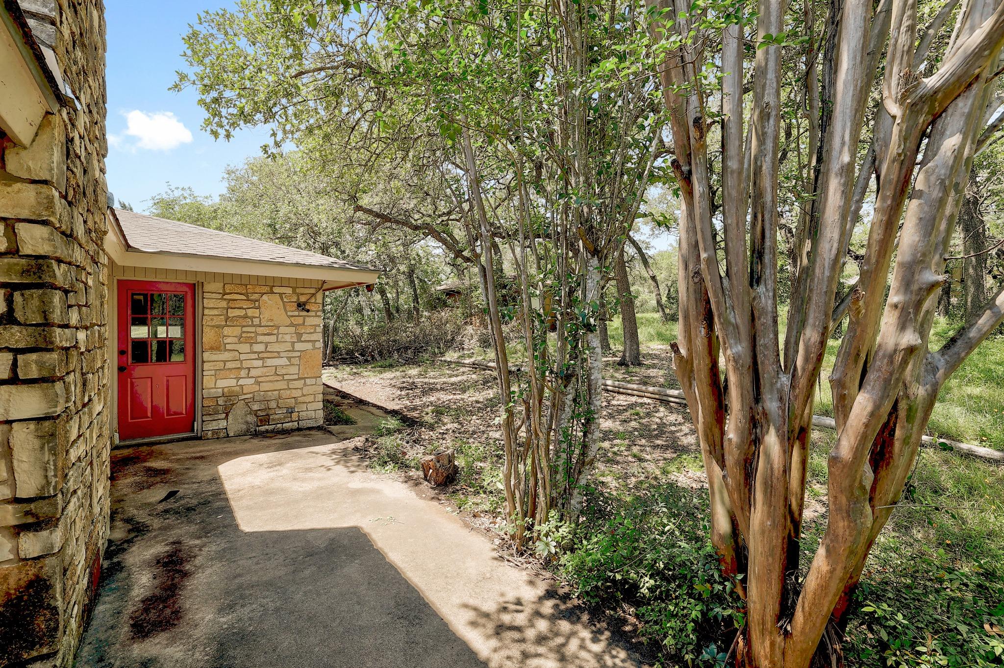 9400 Lauralan Dr, Austin, TX 78736