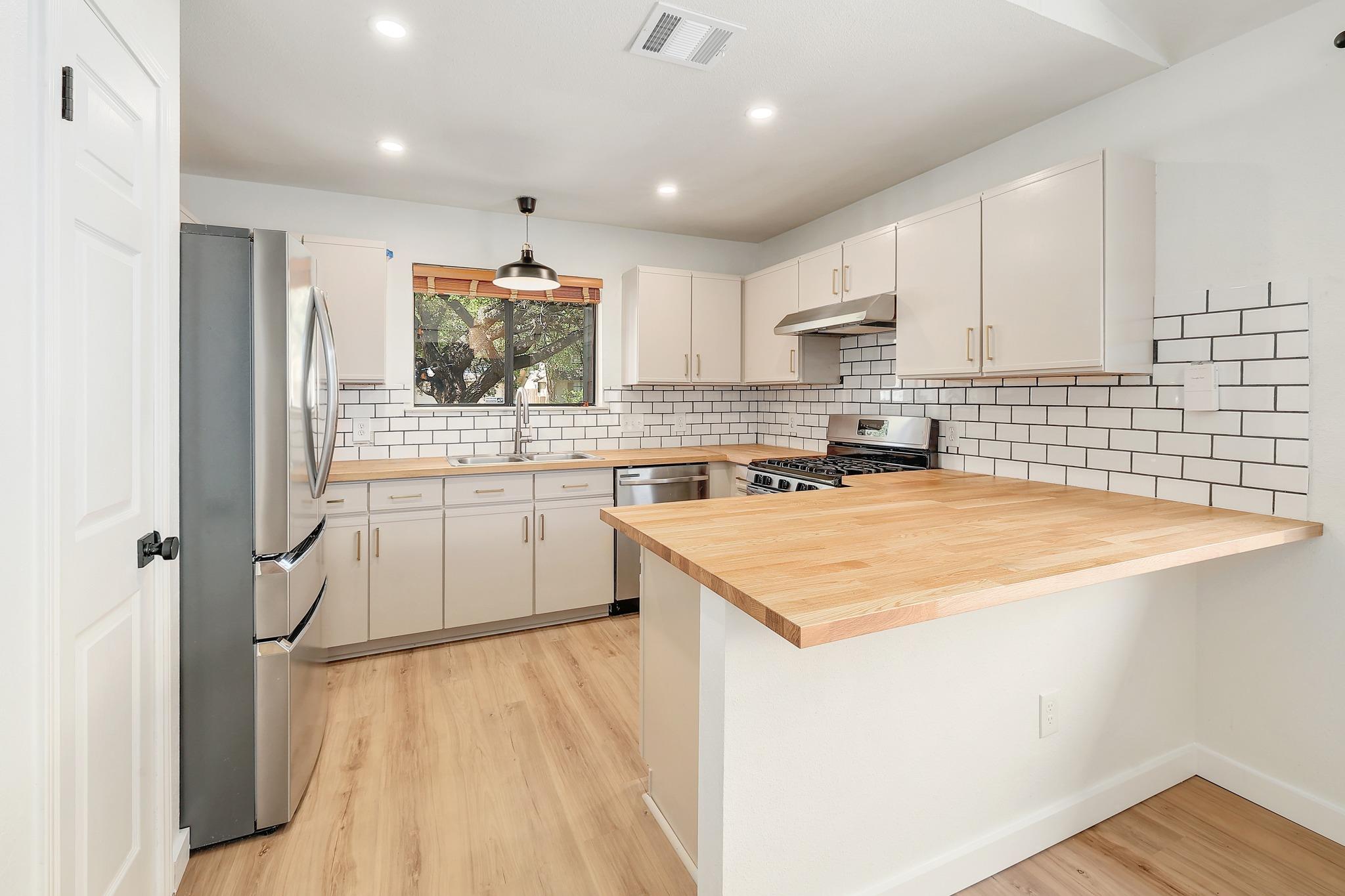 2205 Waterway Bnd, Austin, TX 78728