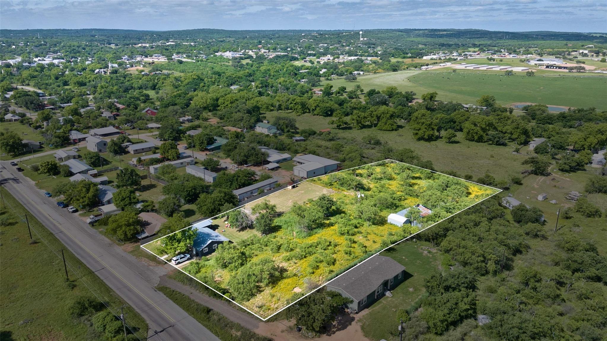 904 Bluebonnet Rd, Mason, TX 76856