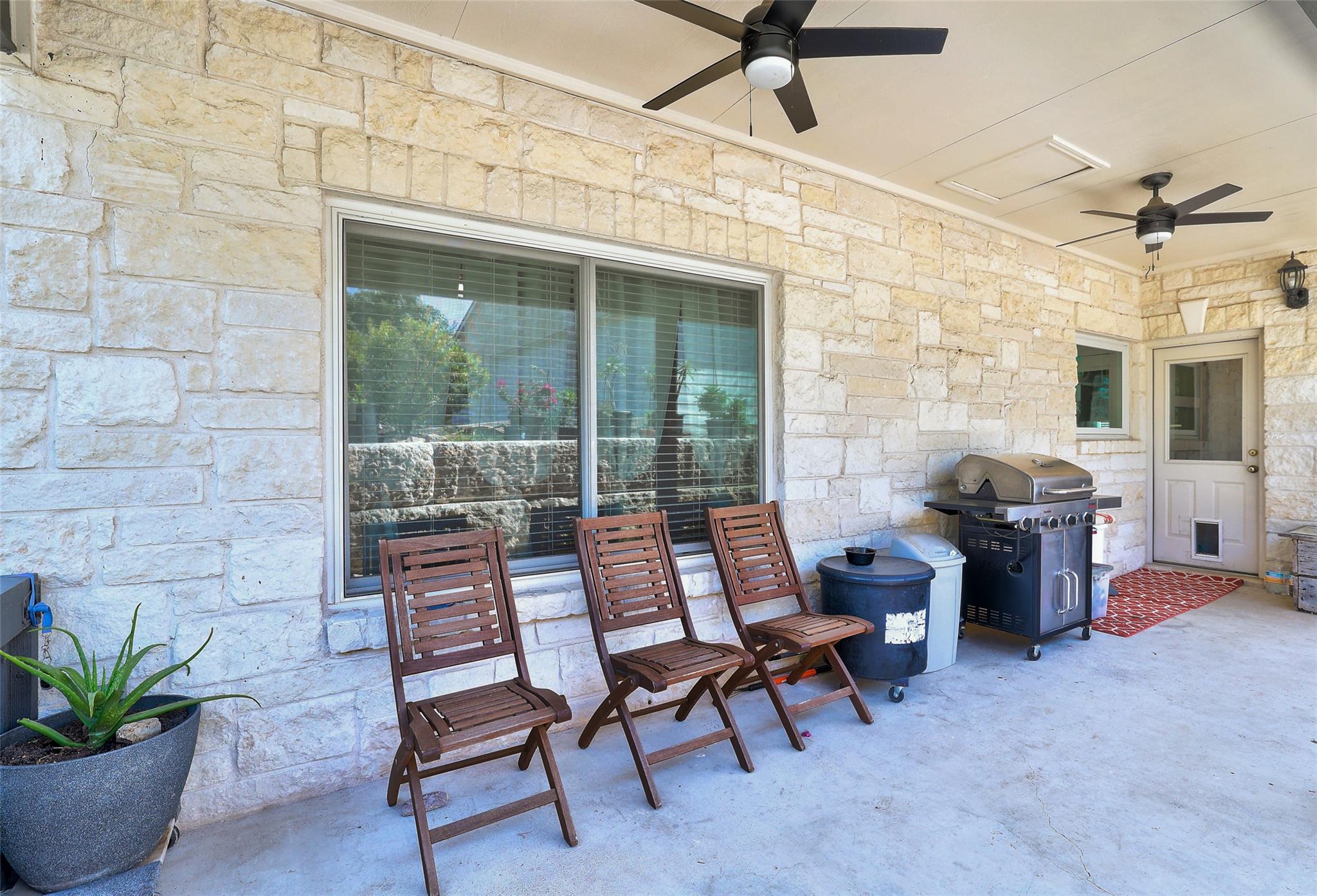 9859 Hodge Canyon Dr, Salado, TX 76571