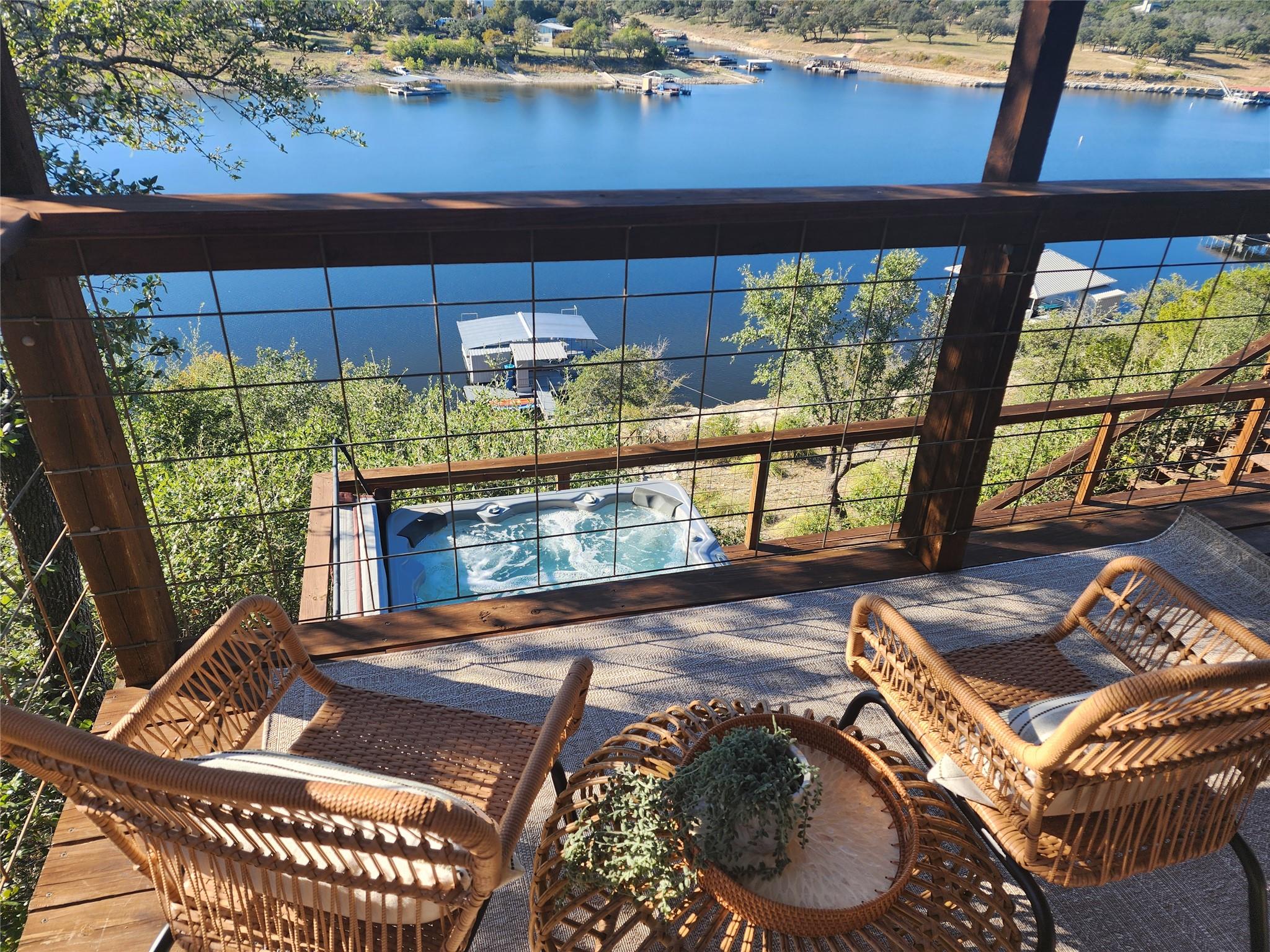19645 Lakehurst Loop, Spicewood, TX 78669