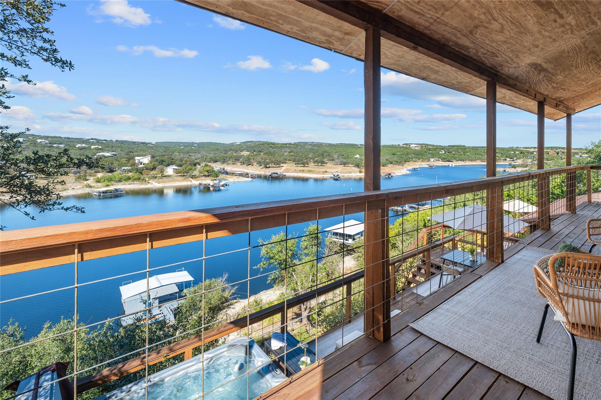 19645 Lakehurst Loop, Spicewood, TX 78669