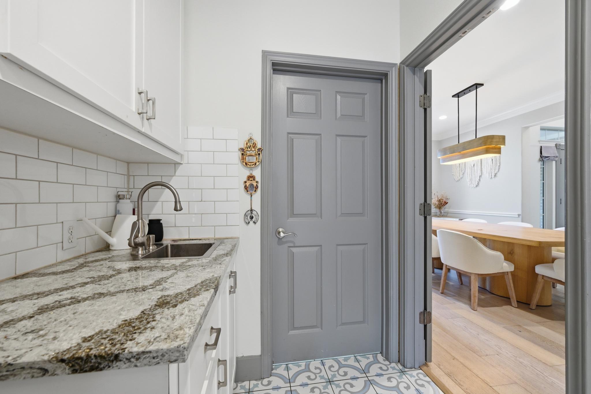 10011 Brightling Ln, Austin, TX 78750